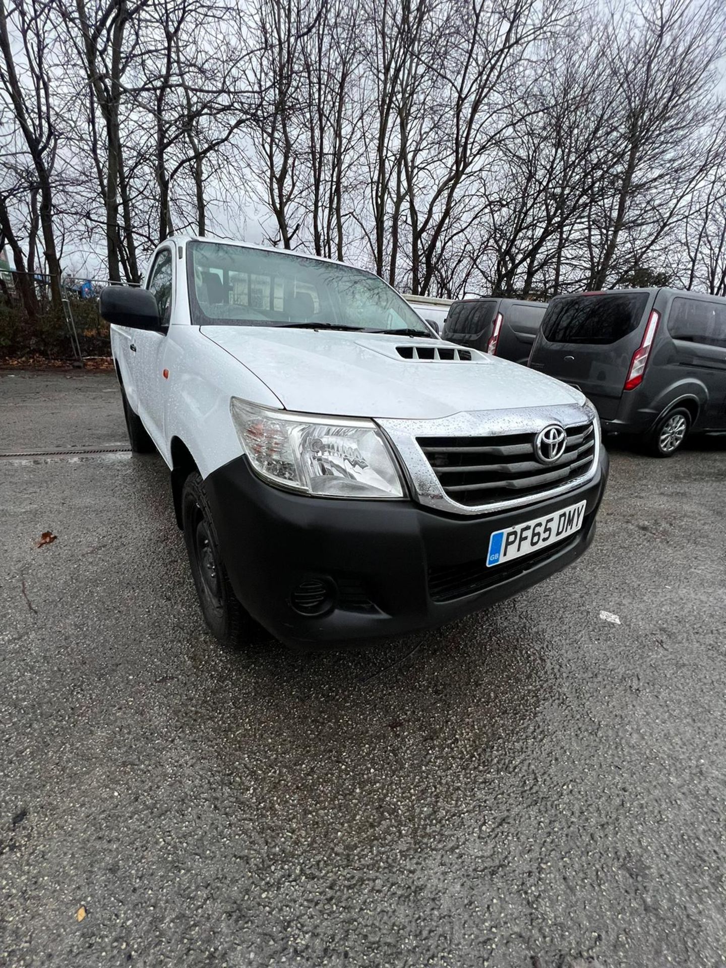 TOYOTA HILUX 109K MILES FULL HISTORY 2 KEYS 1 OWNER - Image 2 of 14