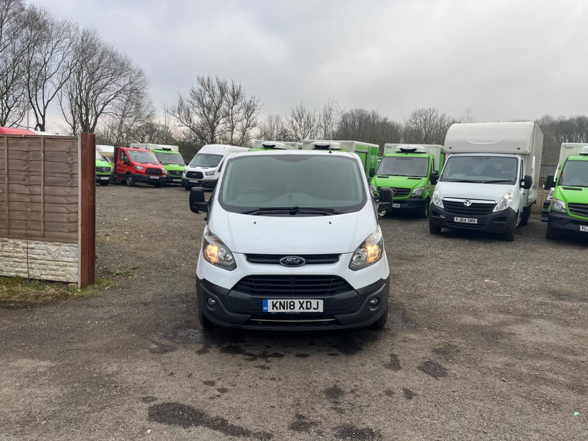 2018 FORD TRANSIT CUSTOM TDCI 130 L1 H1 SWB PANEL VAN ->>>SPECIAL CLEARANCE<<< - Image 2 of 15