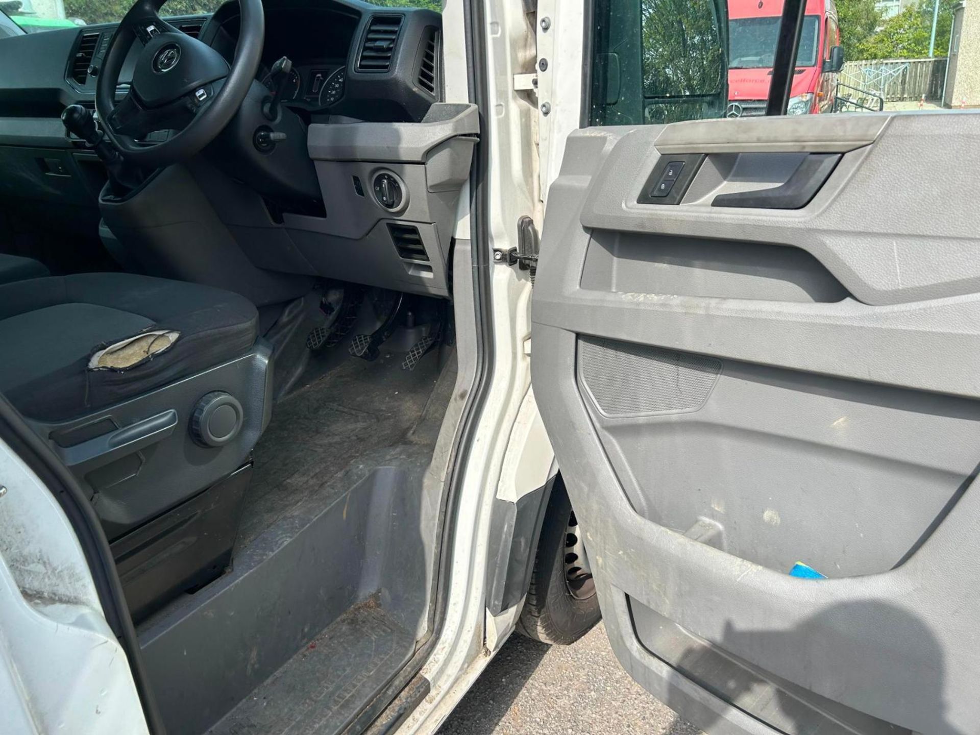 >>>SPECIAL CLEARANCE<<< 2020 VOLKSWAGEN CRAFTER 2.0 TDI 140BHP TRENDLINE MWB HIGH ROOF FRIDGE FREEZE - Image 6 of 14