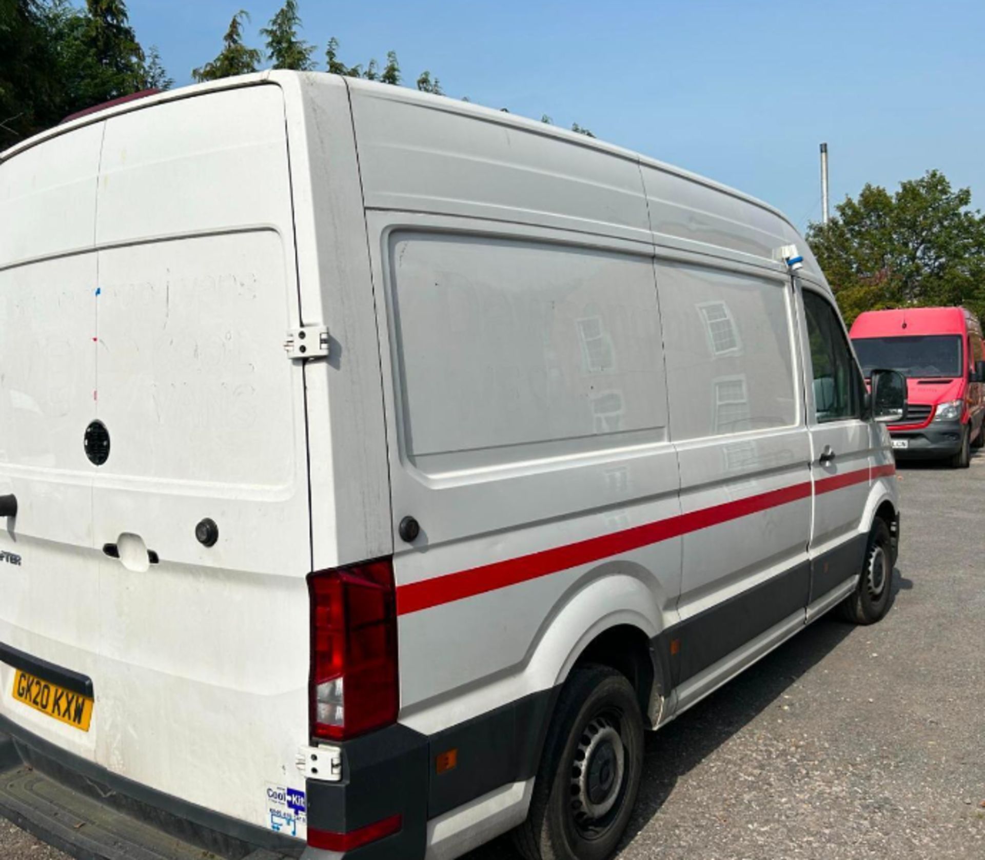 >>>SPECIAL CLEARANCE<<< 2020 VOLKSWAGEN CRAFTER 2.0 TDI 140BHP TRENDLINE MWB HIGH ROOF FRIDGE FREEZE - Image 3 of 14
