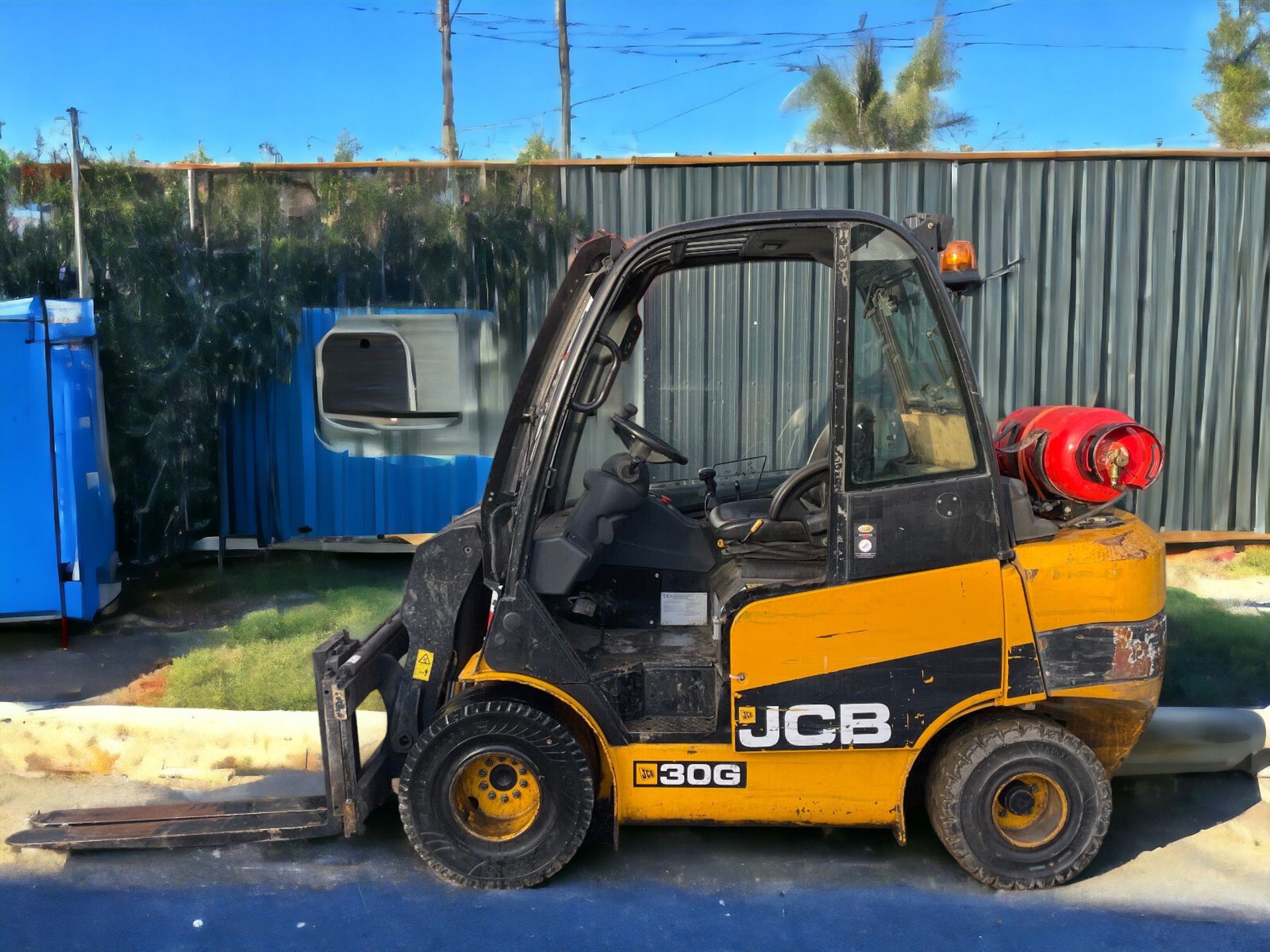 2013 JCB TELETRUK TLT30G TELEHANDLER - POWERFUL PERFORMANCE, MAXIMUM PAYLOAD - Image 8 of 9