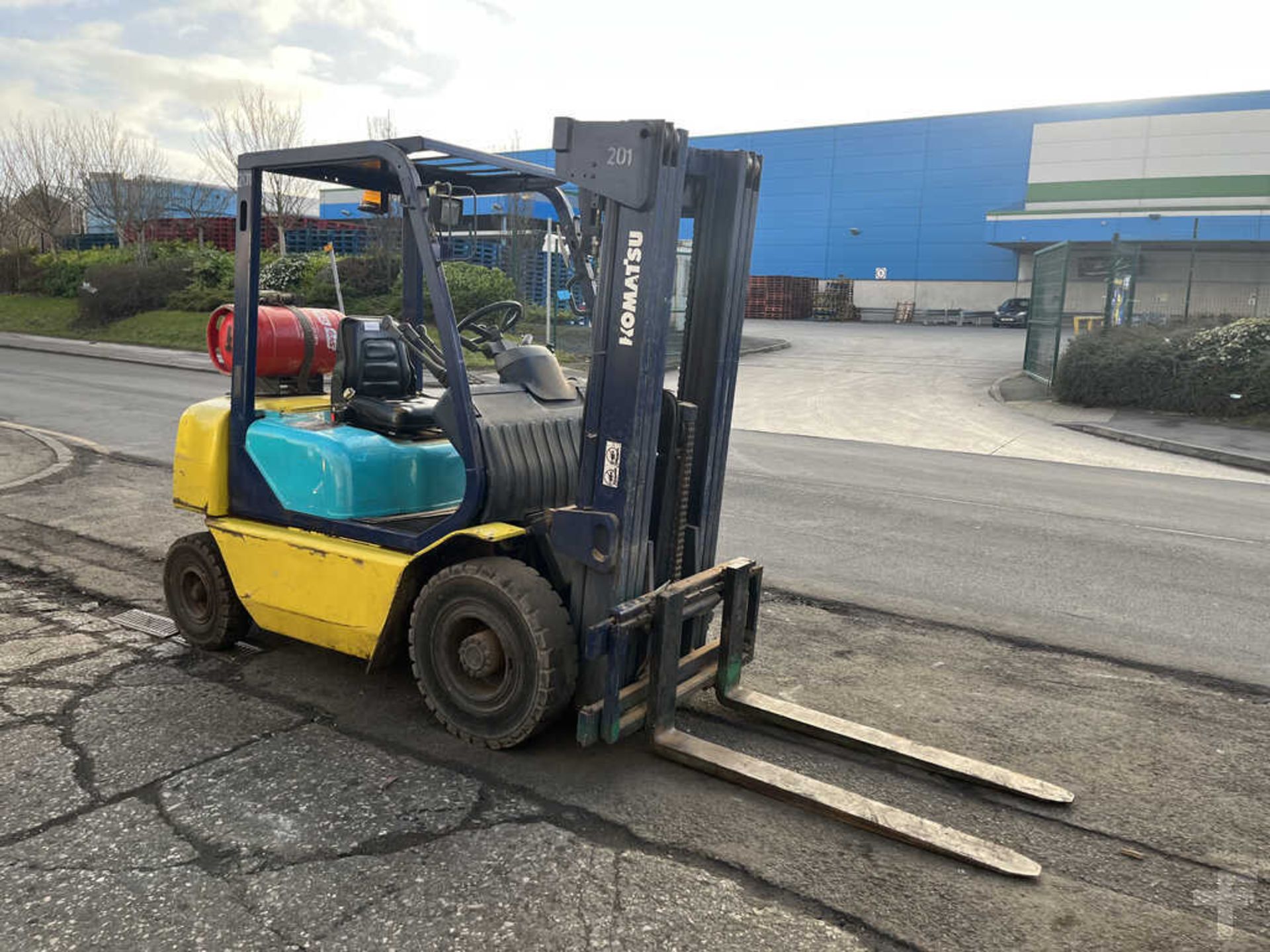 >>>SPECIAL CLEARANCE<<< LPG FORKLIFTS KOMATSU FG25T-1E1 - Image 3 of 5