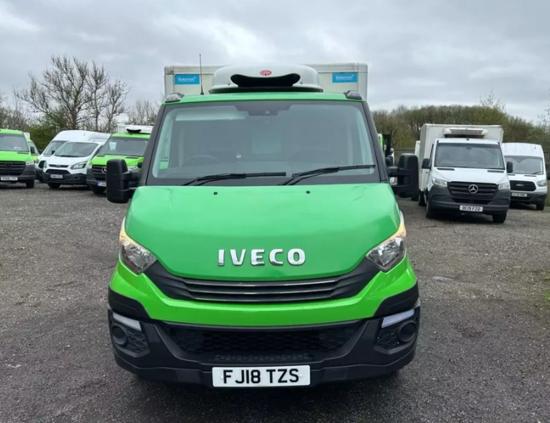 >>>SPECIAL CLEARANCE<<< EXCEPTIONAL PERFORMANCE: 2018 IVECO DAILY 35S12 CHASSIS CAB - Bild 2 aus 15