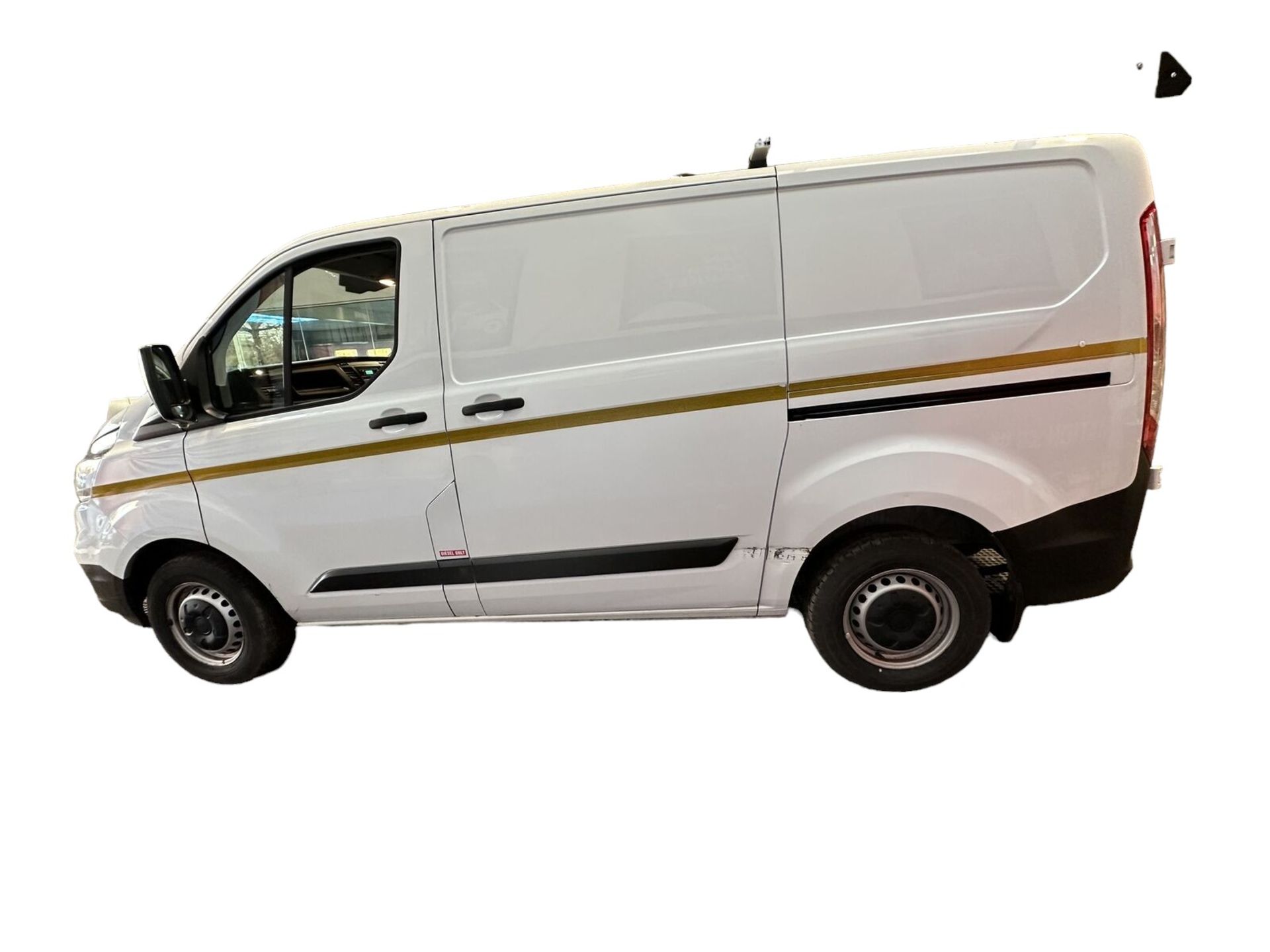 DRIVE SMART: FORD TRANSIT CUSTOM 2.0 TDCI EURO 6 ULEZ COMPLIANT **(ONLY 77K MILEAGE)** - Image 5 of 12