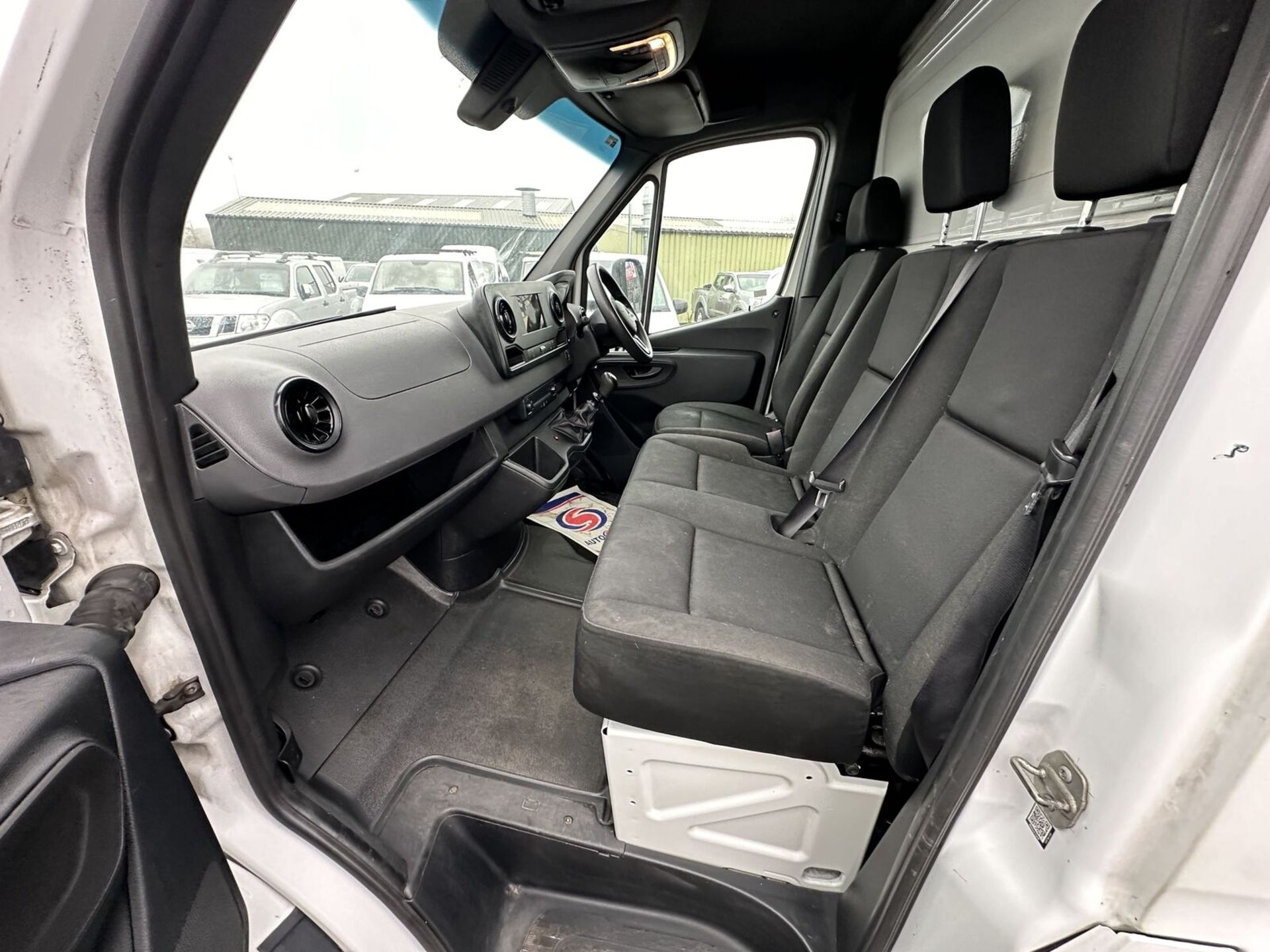 RELIABLE WORKHORSE: 2020 MERCEDES SPRINTER 314 CDI LUTON - Image 4 of 18