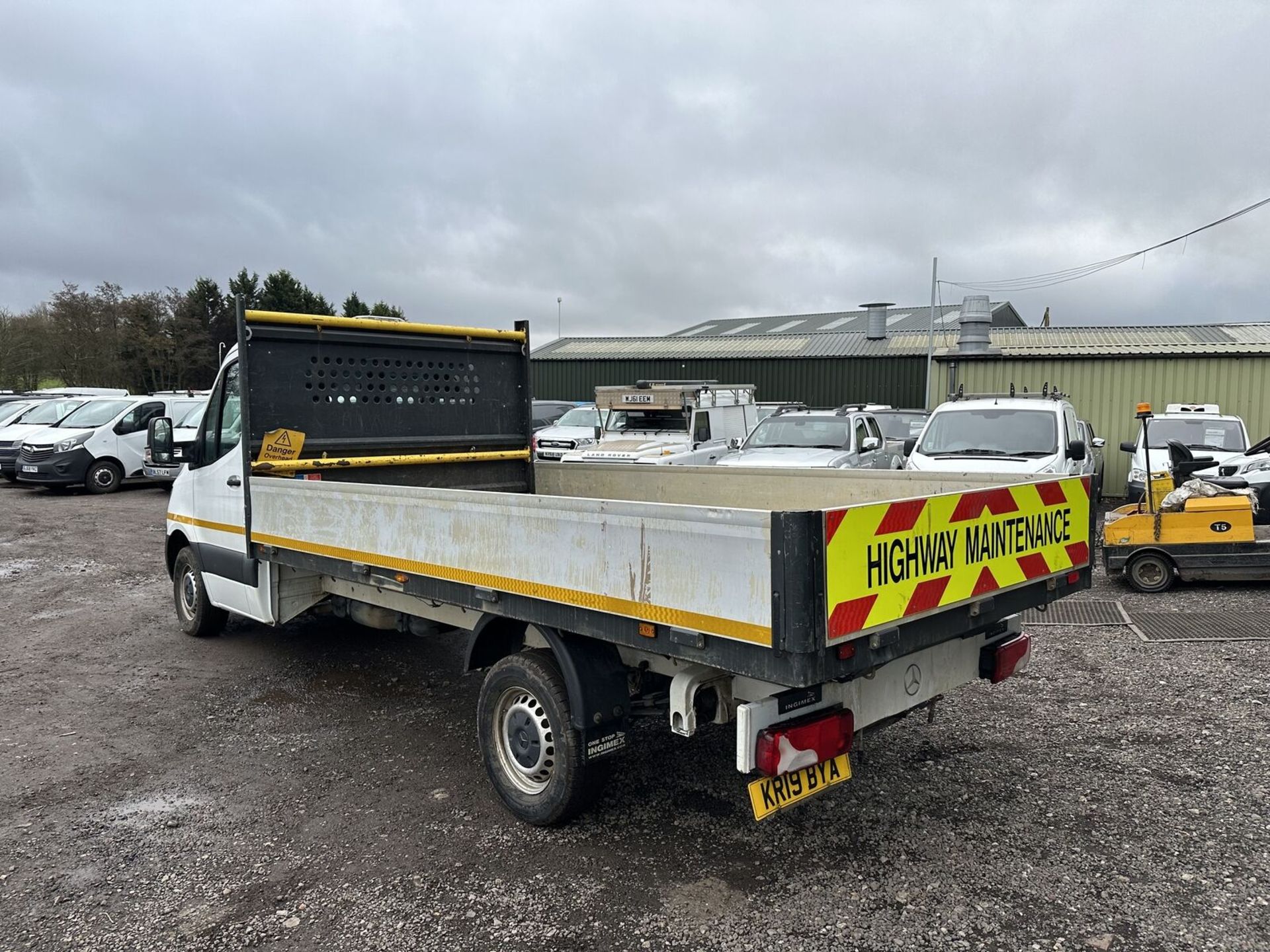 2019 MERCEDES SPRINTER: PRISTINE FLATBED DROP SIDE - Image 8 of 19