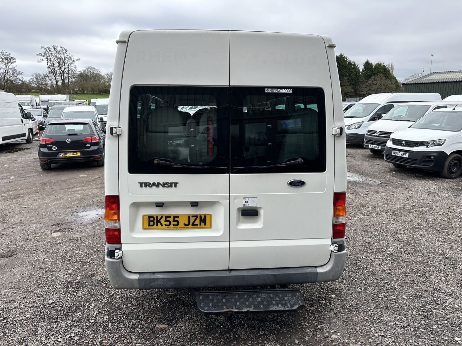 ON THE ROAD TO FREEDOM: 55 PLATE FORD TRANSIT MINIBUS >>--NO VAT ON HAMMER--<< - Image 4 of 15