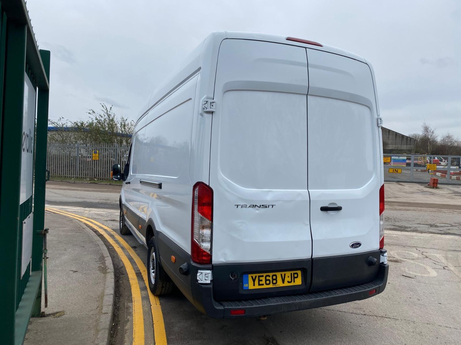 EFFORTLESS CARGO CONTROL: 2018 FORD TRANSIT XLWB L4H3 JUMBO, MANUAL, EURO 6 - Image 10 of 13