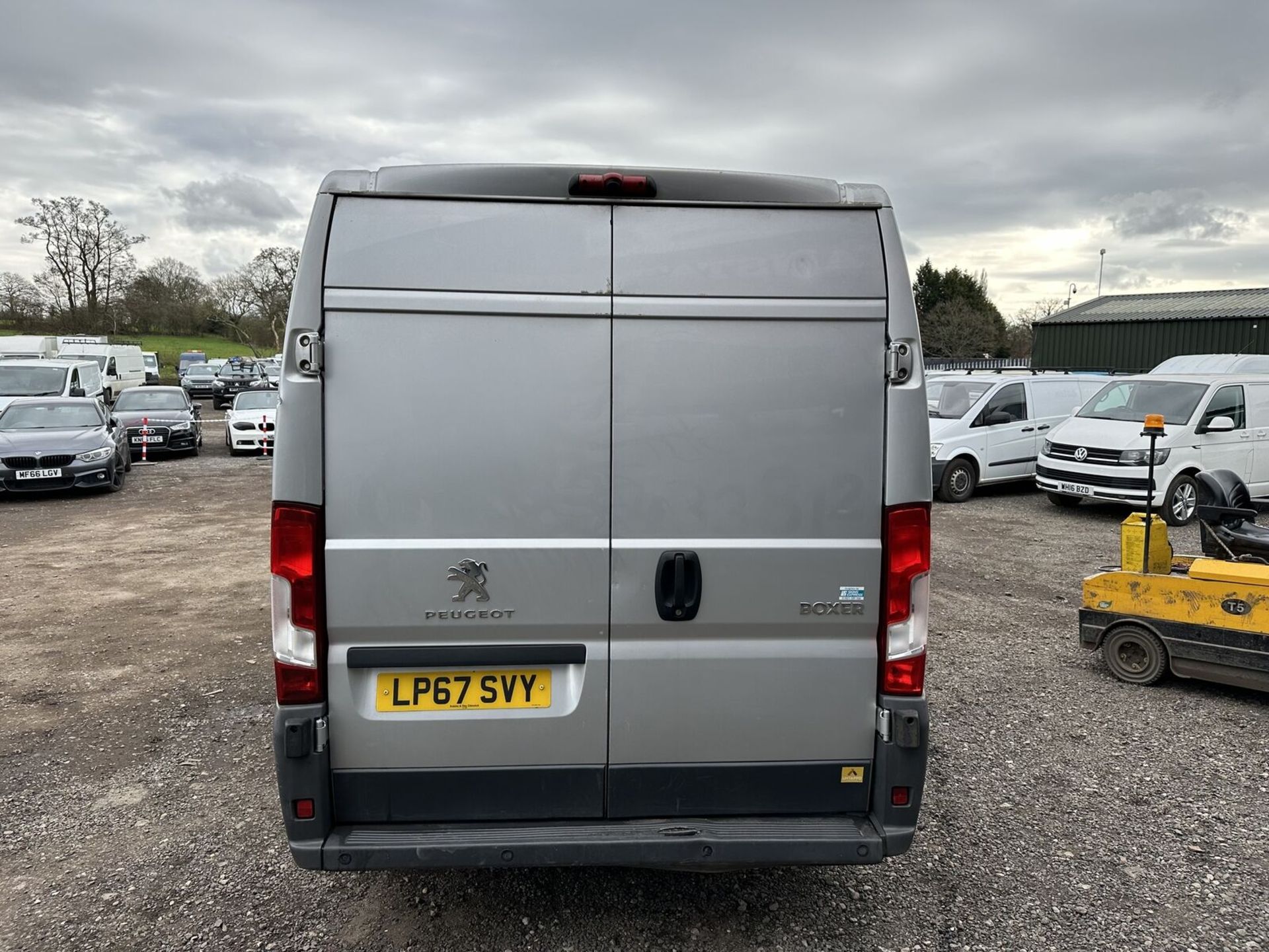 2018 PEUGEOT BOXER: RELIABLE WORKHORSE WITH REVERSE CAMERA - Image 4 of 20