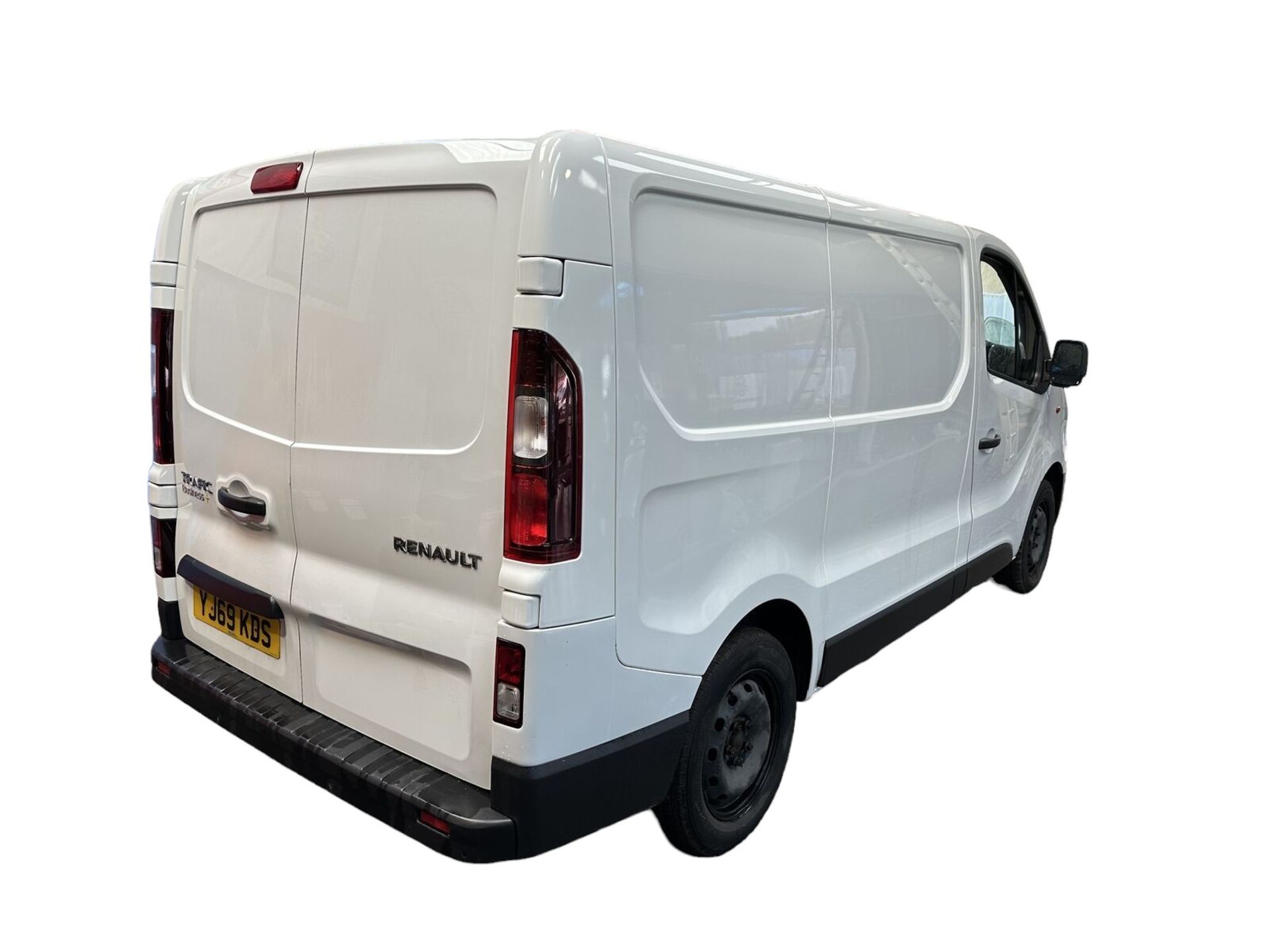 EFFICIENT TRAVELER: RENAULT TRAFIC VIVARO SWB PANEL VAN - Image 6 of 14