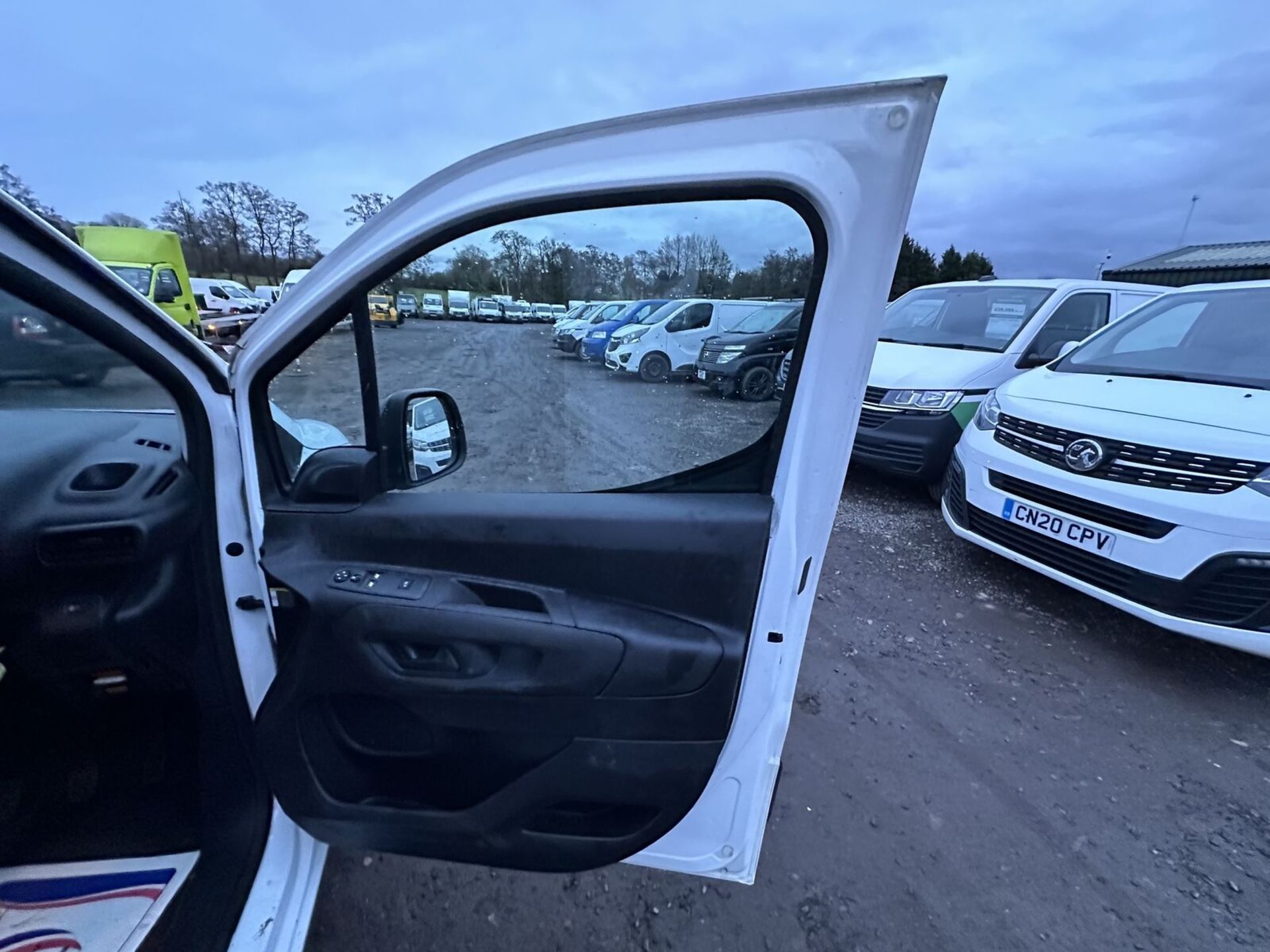 VAN WITH POTENTIAL: CITROEN BERLINGO BLUEHDI NONE RUNNER EURO 6 - Image 6 of 18