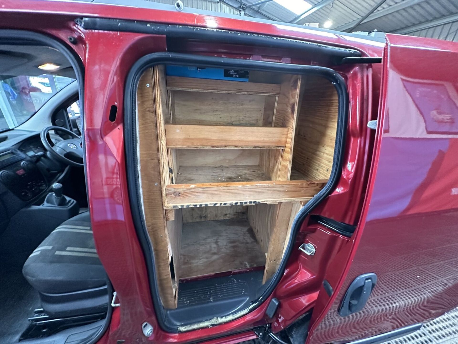 RED ROCKET: FIAT FIORINO BIPPER DIESEL PANEL VAN - Image 10 of 10