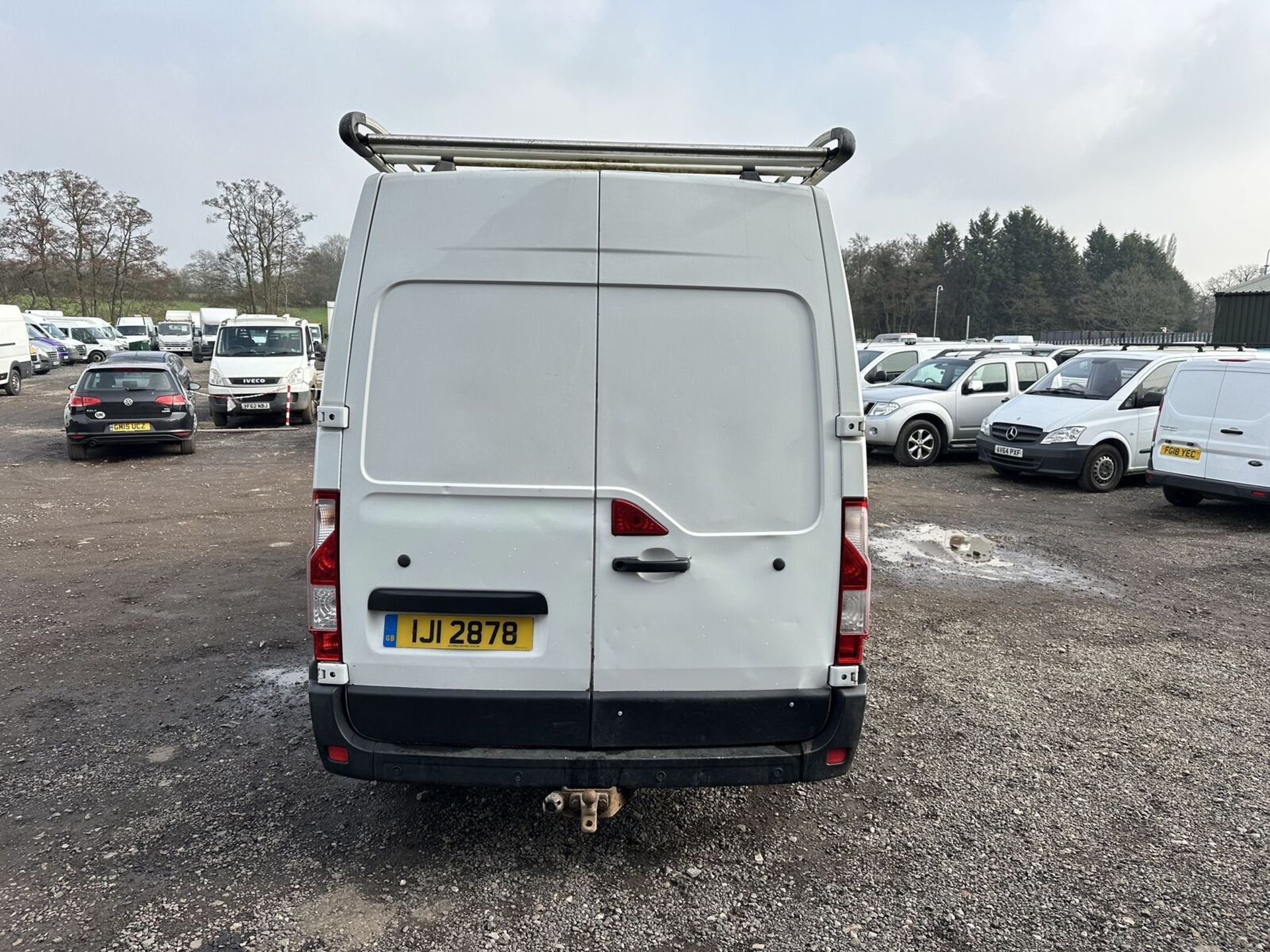 SPARES OR REPAIRS: 2014 VW CADDY MAXI - DSG WINDOW VAN, LOW MILES >>--NO VAT ON HAMMER--<< - Image 14 of 21