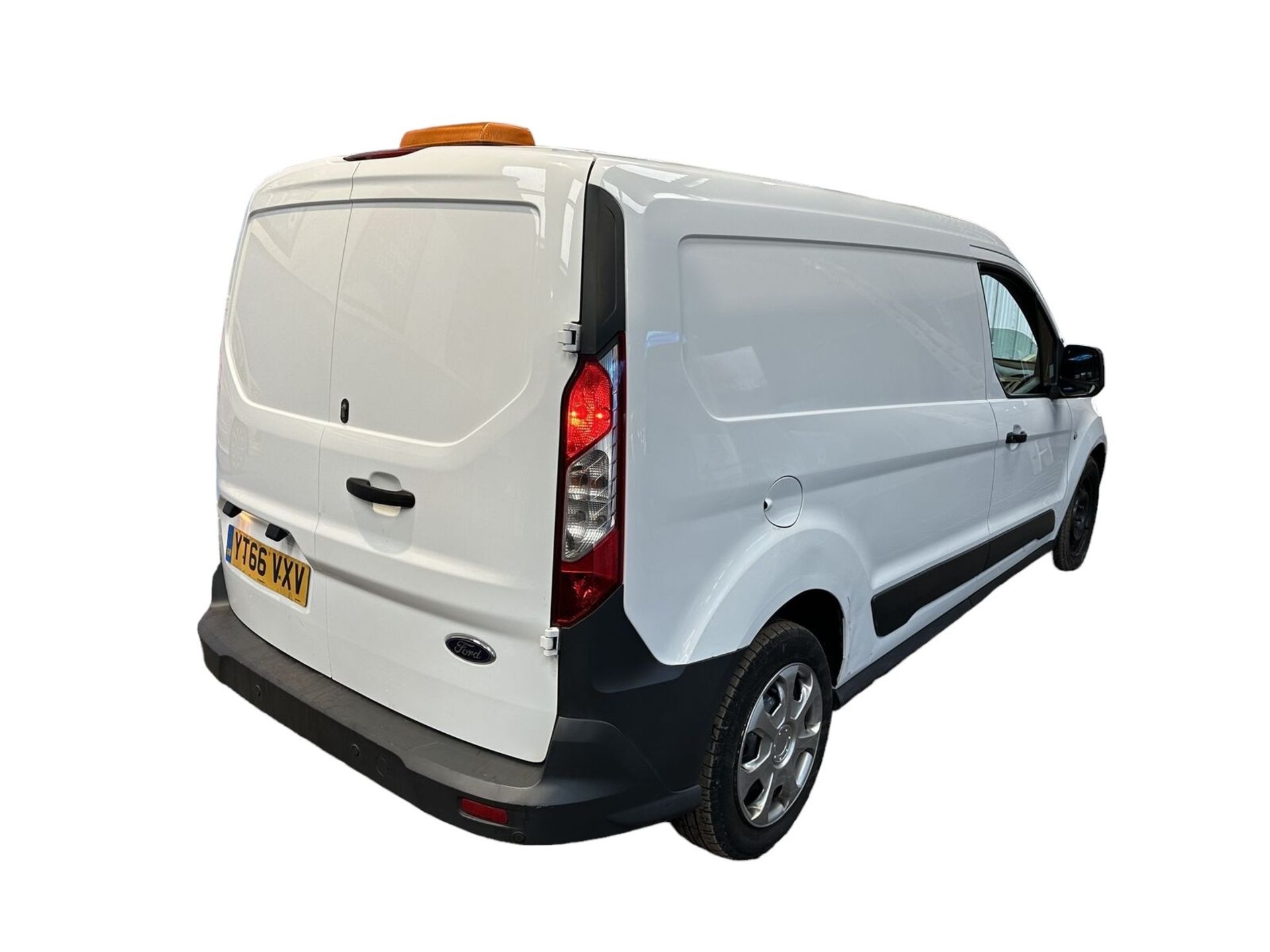 EFFICIENT COMMUTER: 66 PLATE FORD TRANSIT CONNECT EURO 6 >>--NO VAT ON HAMMER--<< - Image 4 of 12