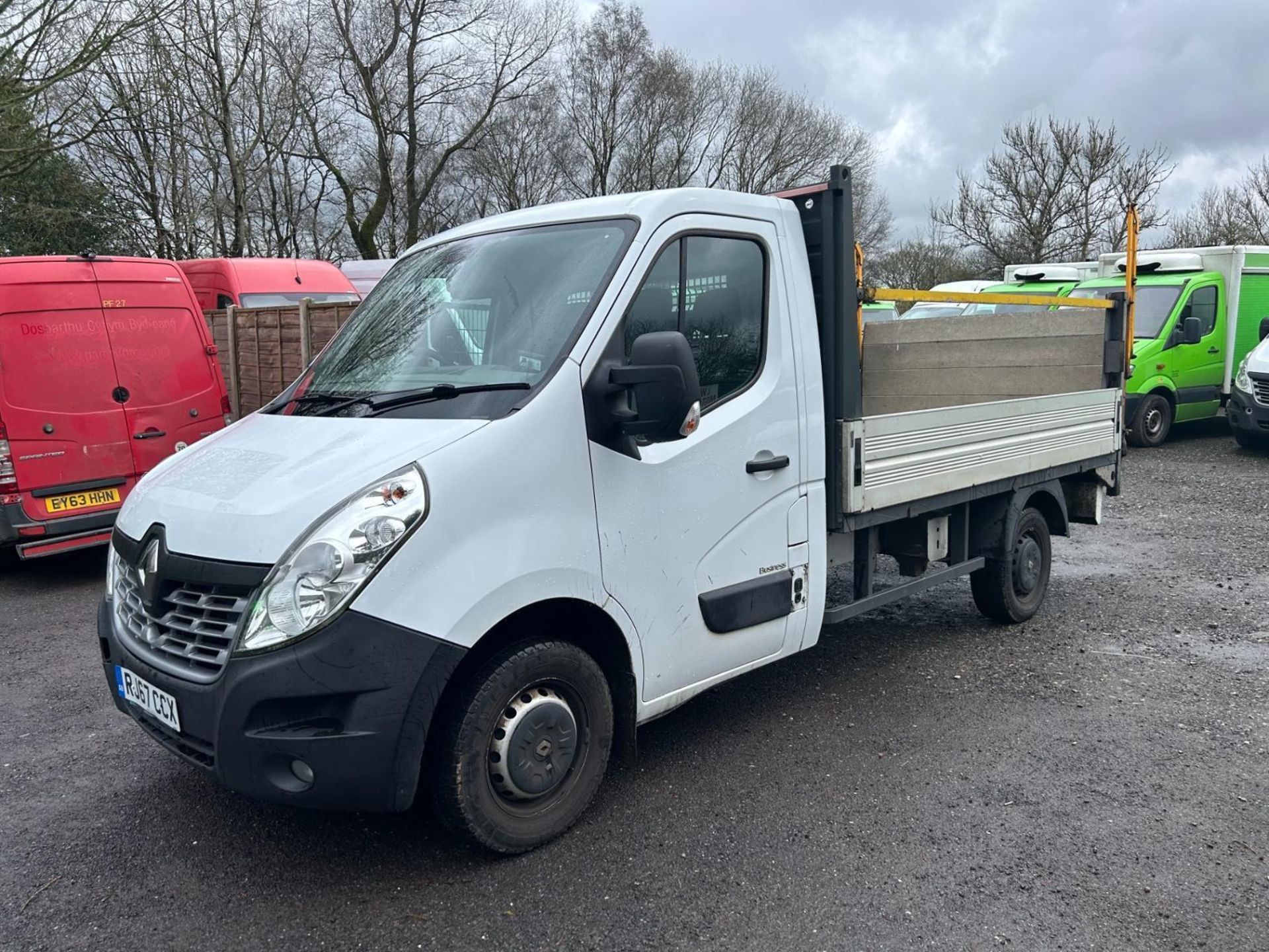2018 RENAULT MASTER ML35 BUSINESS DCI 125: RELIABLE DIESEL DROPSIDE WITH TAIL LIFT - Image 2 of 13