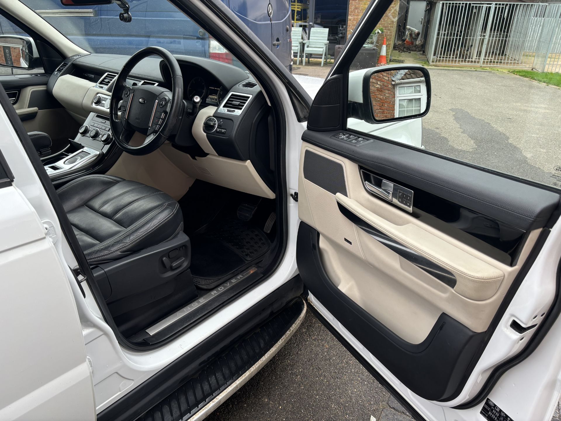 RANGE ROVER SPORT HSE - Bild 5 aus 10