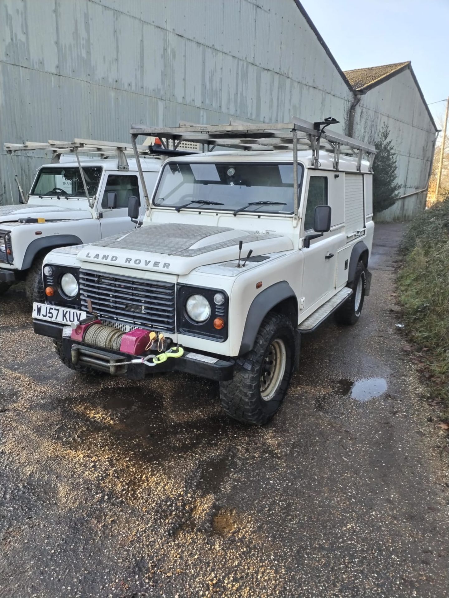 2007 LAND ROVER DEFENDER 2.4 - Image 2 of 5