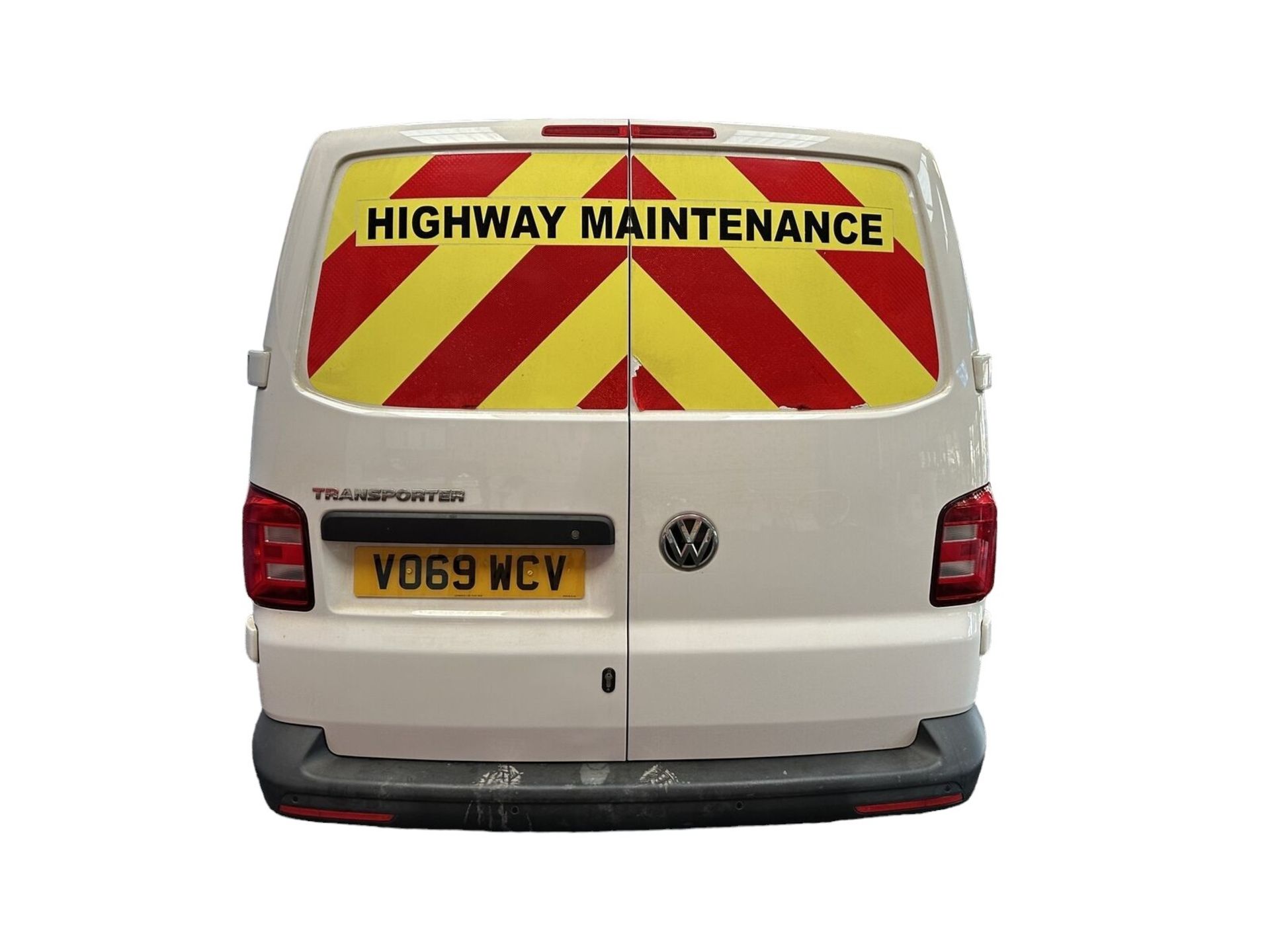 MODERN MOBILITY: 69 PLATE VW TRANSPORTER EURO 6 VAN >>--NO VAT ON HAMMER--<< - Image 4 of 15