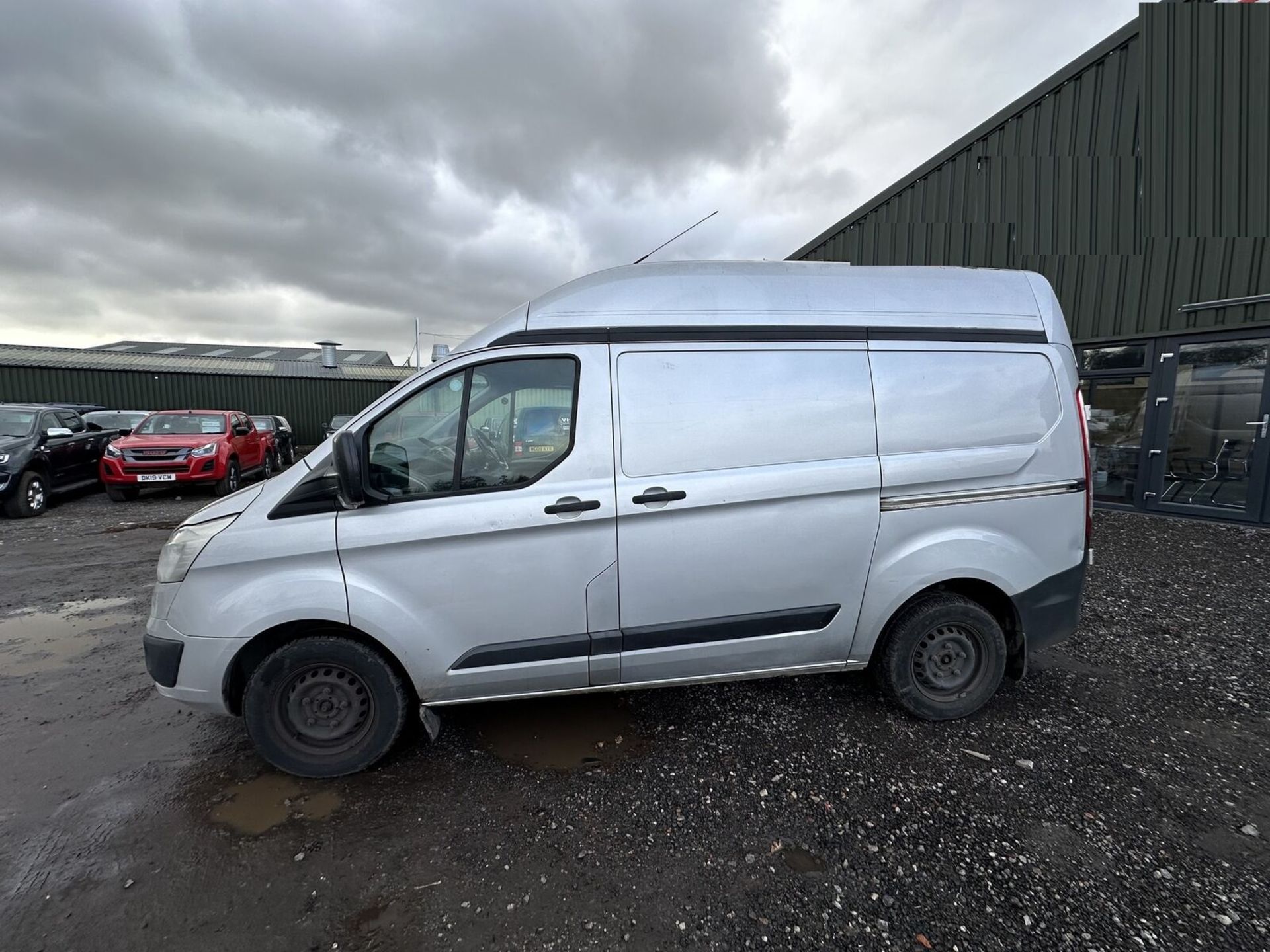 DRIVE WITH CONFIDENCE: 66 PLATE FORD TRANSIT - ULEZ HERO >>--NO VAT ON HAMMER--<< - Image 3 of 15