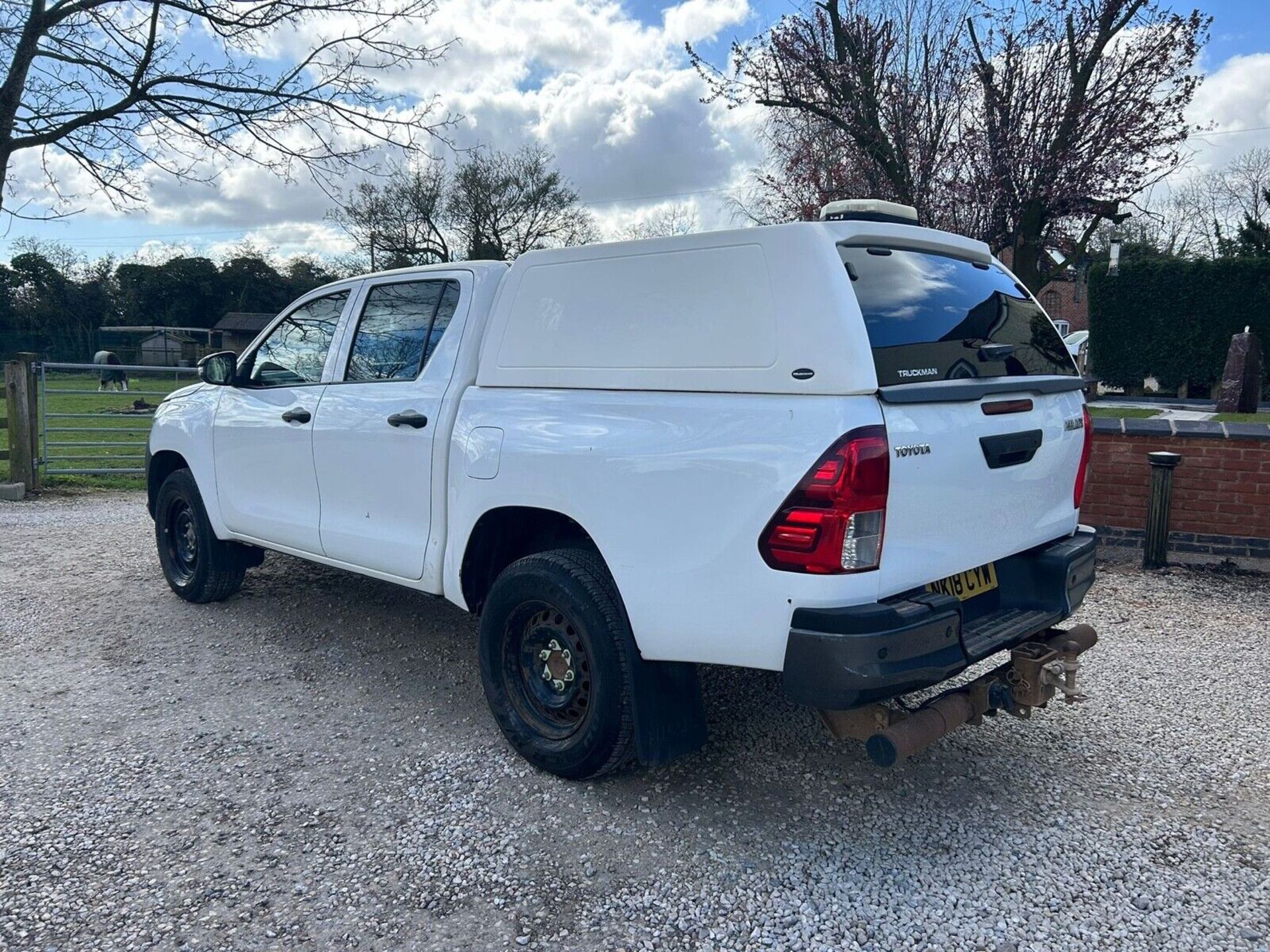 2018 TOYOTA HILUX ACTIVE DOUBLE CAB 2.4 D-4 EURO 6 - Bild 4 aus 10