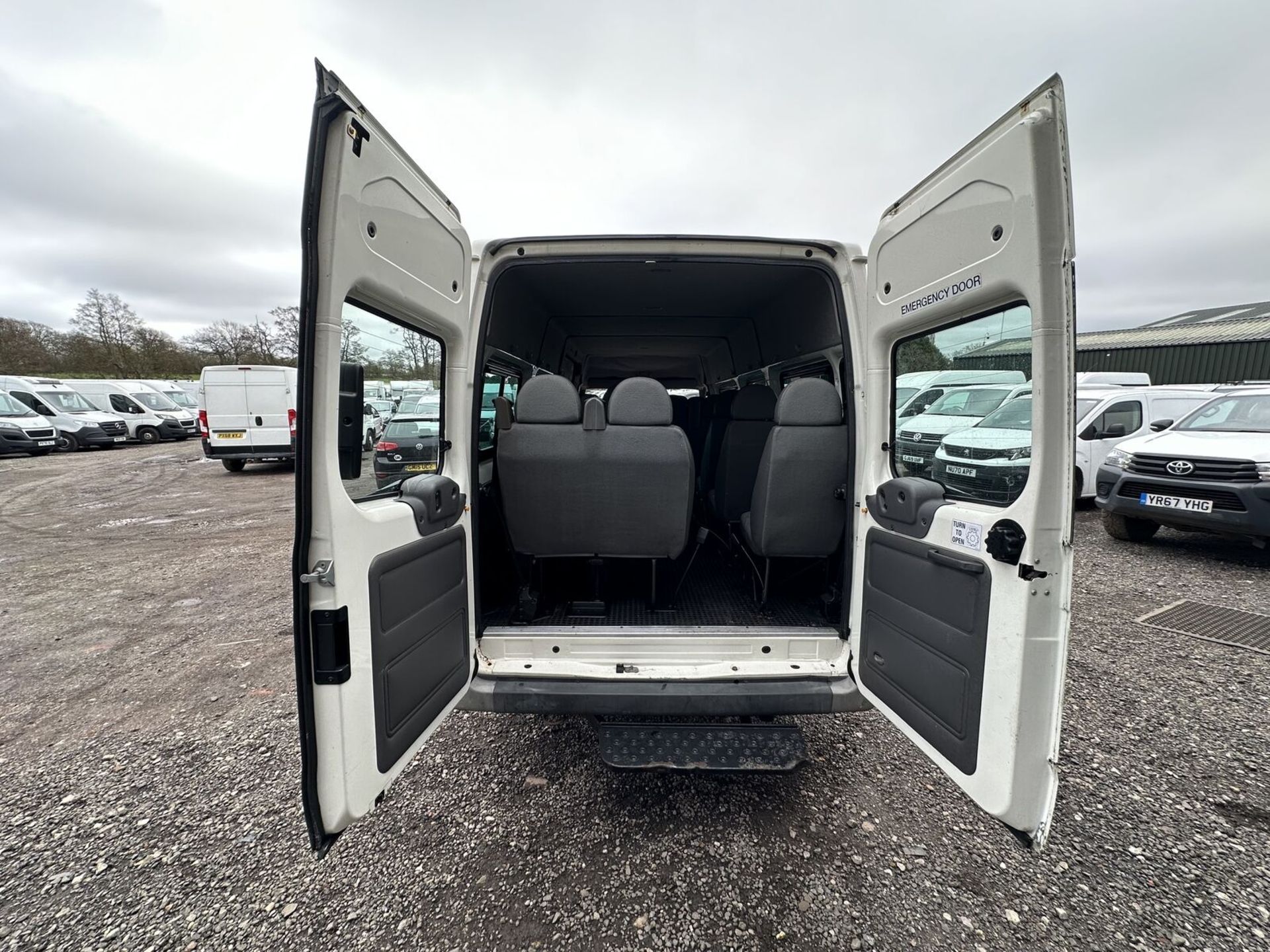 ON THE ROAD TO FREEDOM: 55 PLATE FORD TRANSIT MINIBUS >>--NO VAT ON HAMMER--<< - Image 5 of 15