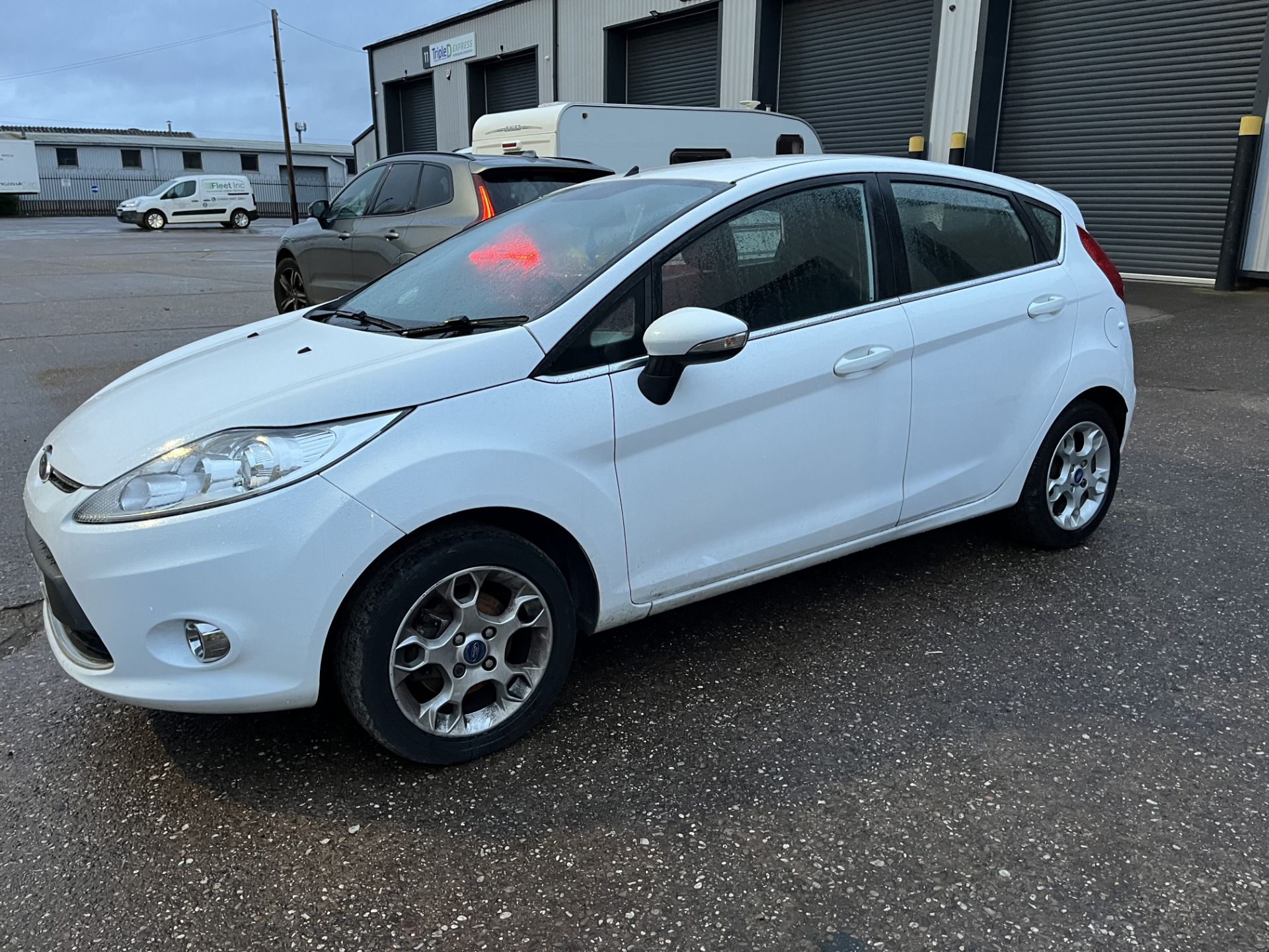 2011 FORD FIESTA 1.4 PETROL - Image 3 of 5