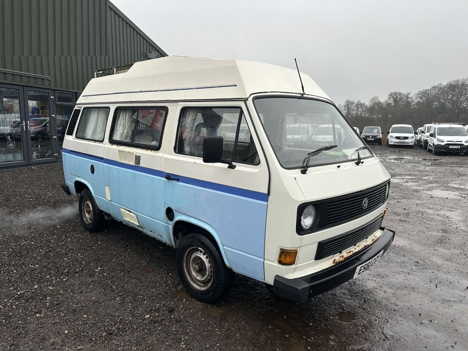 EXPLORE IN STYLE: '87 VW CARAVELLE T2.5 CAMPER VAN >>--NO VAT ON HAMMER--<<