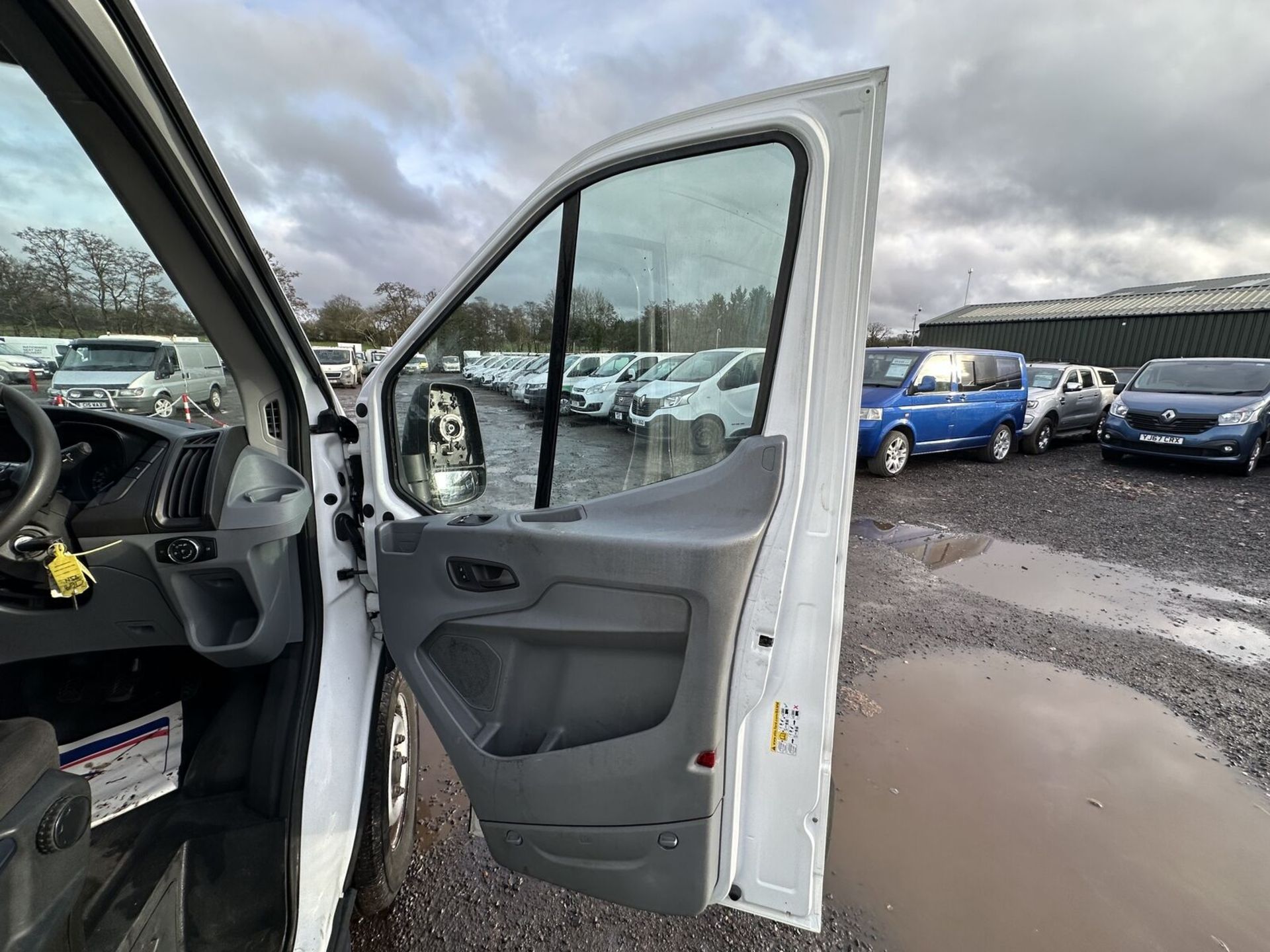OPPORTUNITY AWAITS: 2019 FORD TRANSIT EURO 6 PANEL VAN - Image 11 of 15