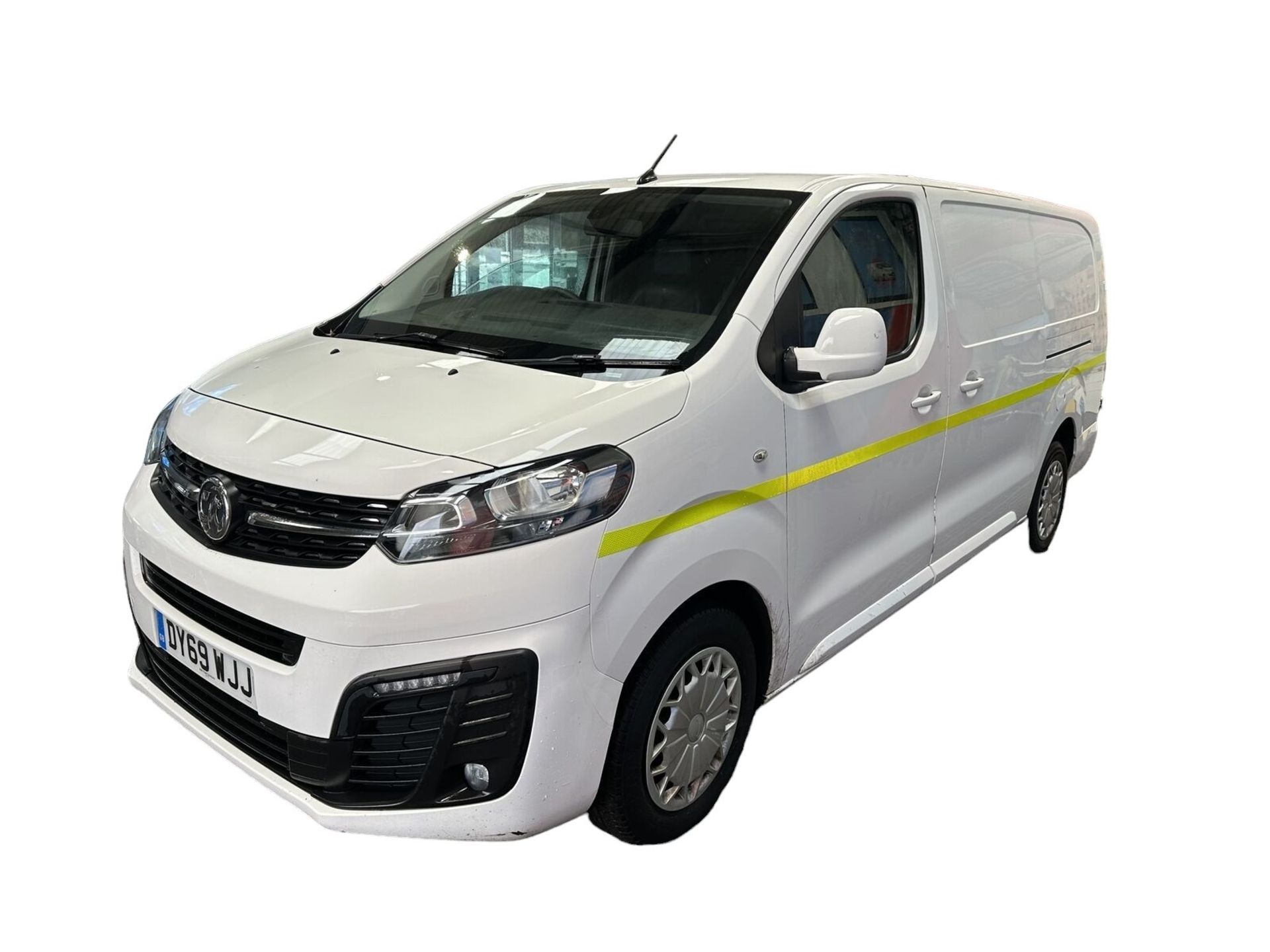 PRACTICAL PERFORMER: WHITE PANEL VAN, A/C, PARKING SENSORS - Image 2 of 15