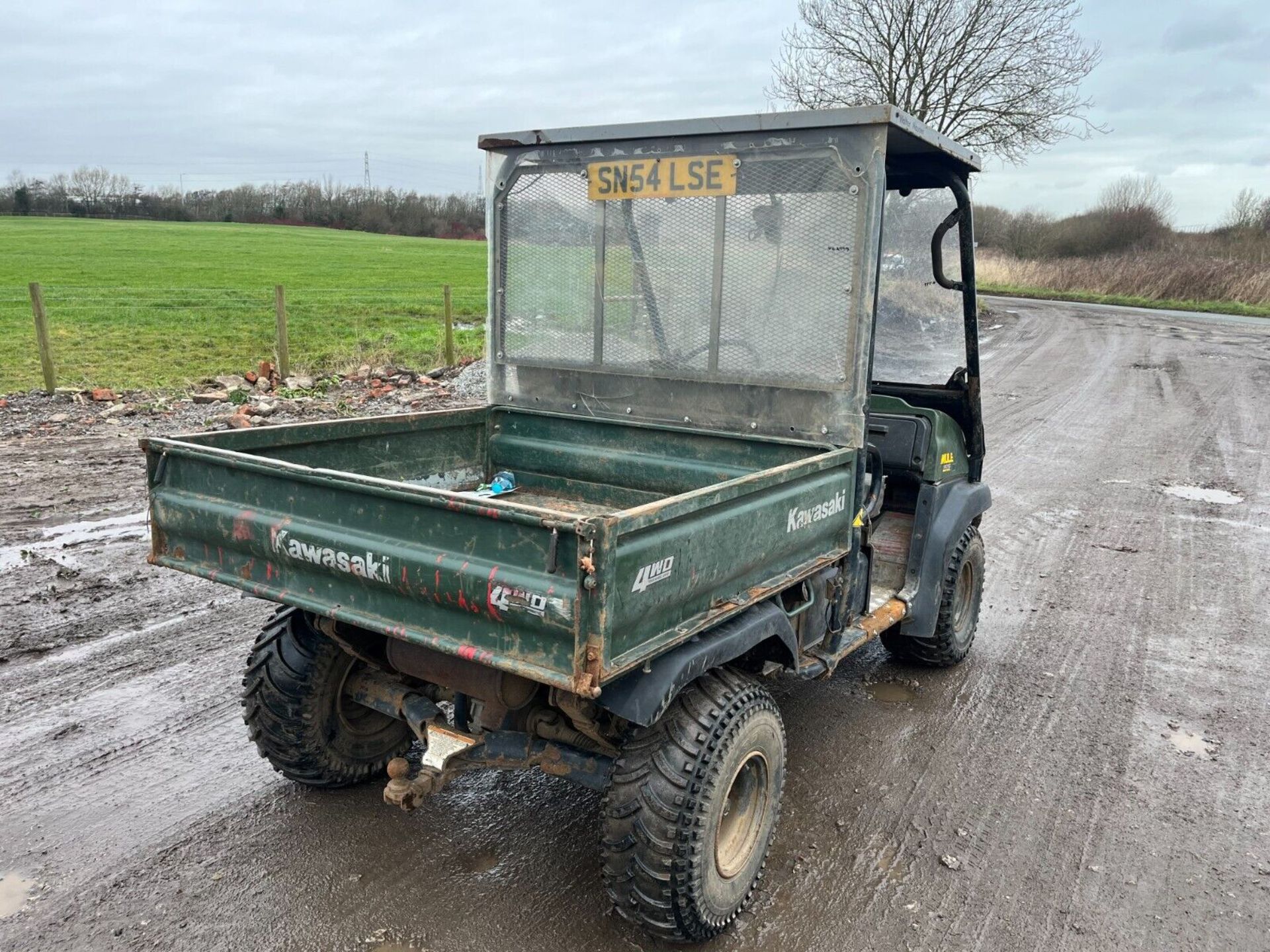 DIESEL DYNAMO: 2005 KAWASAKI MULE WORKHORSE - Image 4 of 9