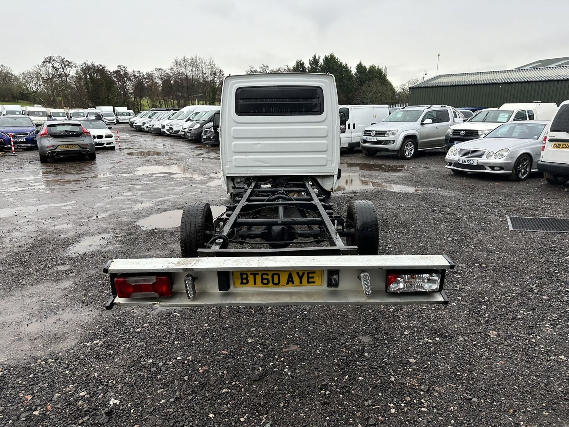DEAL ALERT: 60 PLATE IVECO DAILY, AUTOMATIC, CLEAN BODY, GEAR ISSUE >>--NO VAT ON HAMMER--<< - Image 8 of 11