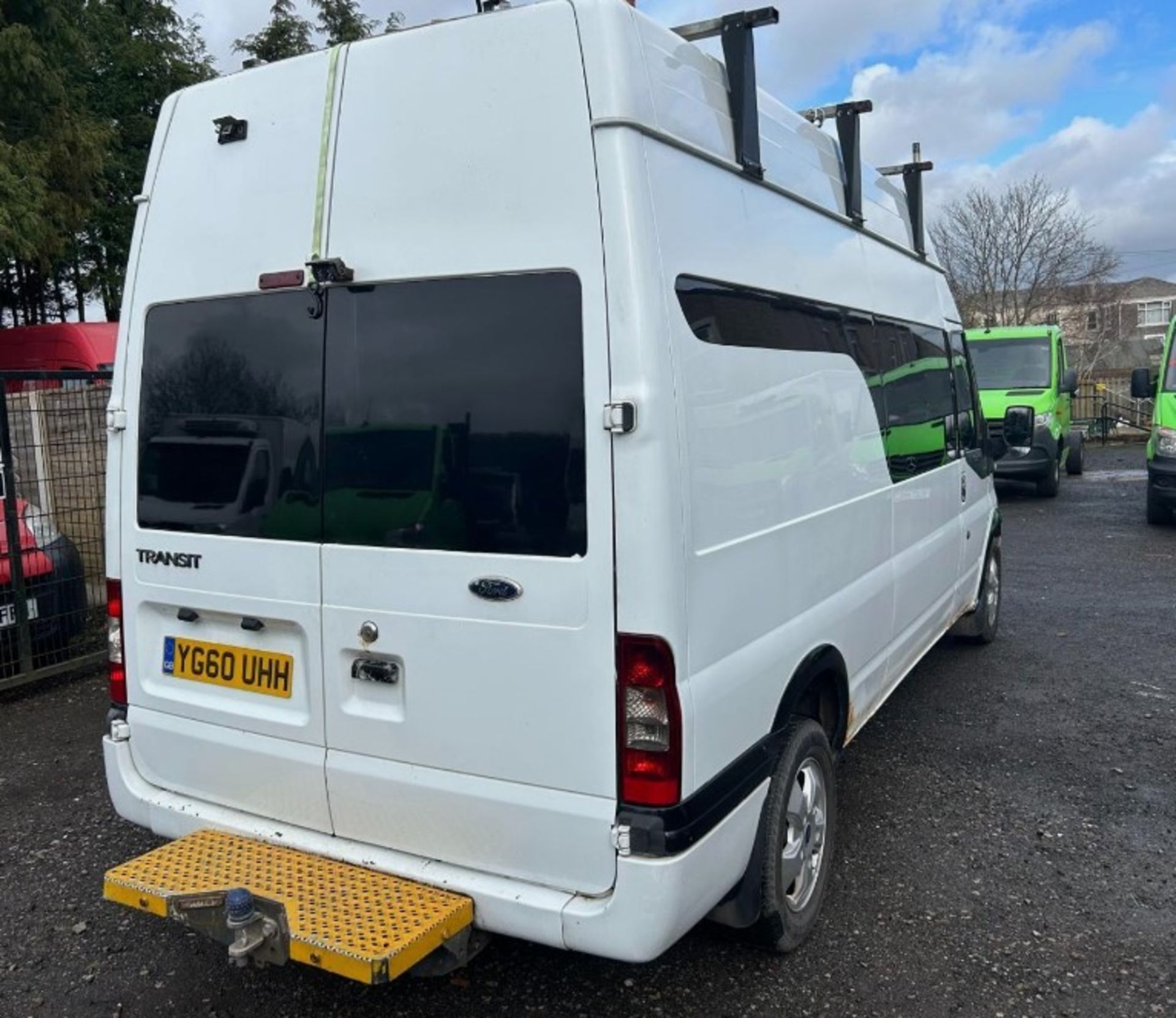 FORD TRANSIT T350L: VERSATILE 2010 DIESEL PANEL VAN - Image 5 of 12