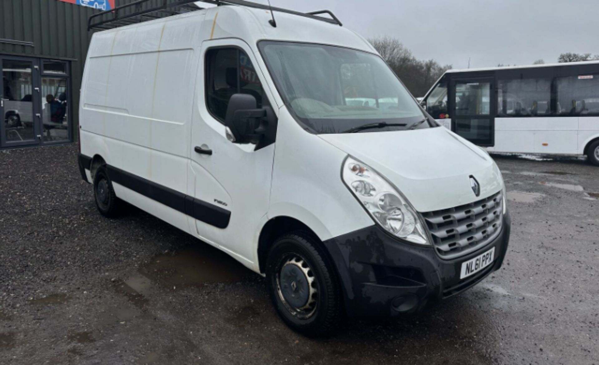 OWERFUL WORKHORSE: 61 PLATE RENAULT MASTER MOVANO HIGH TOP