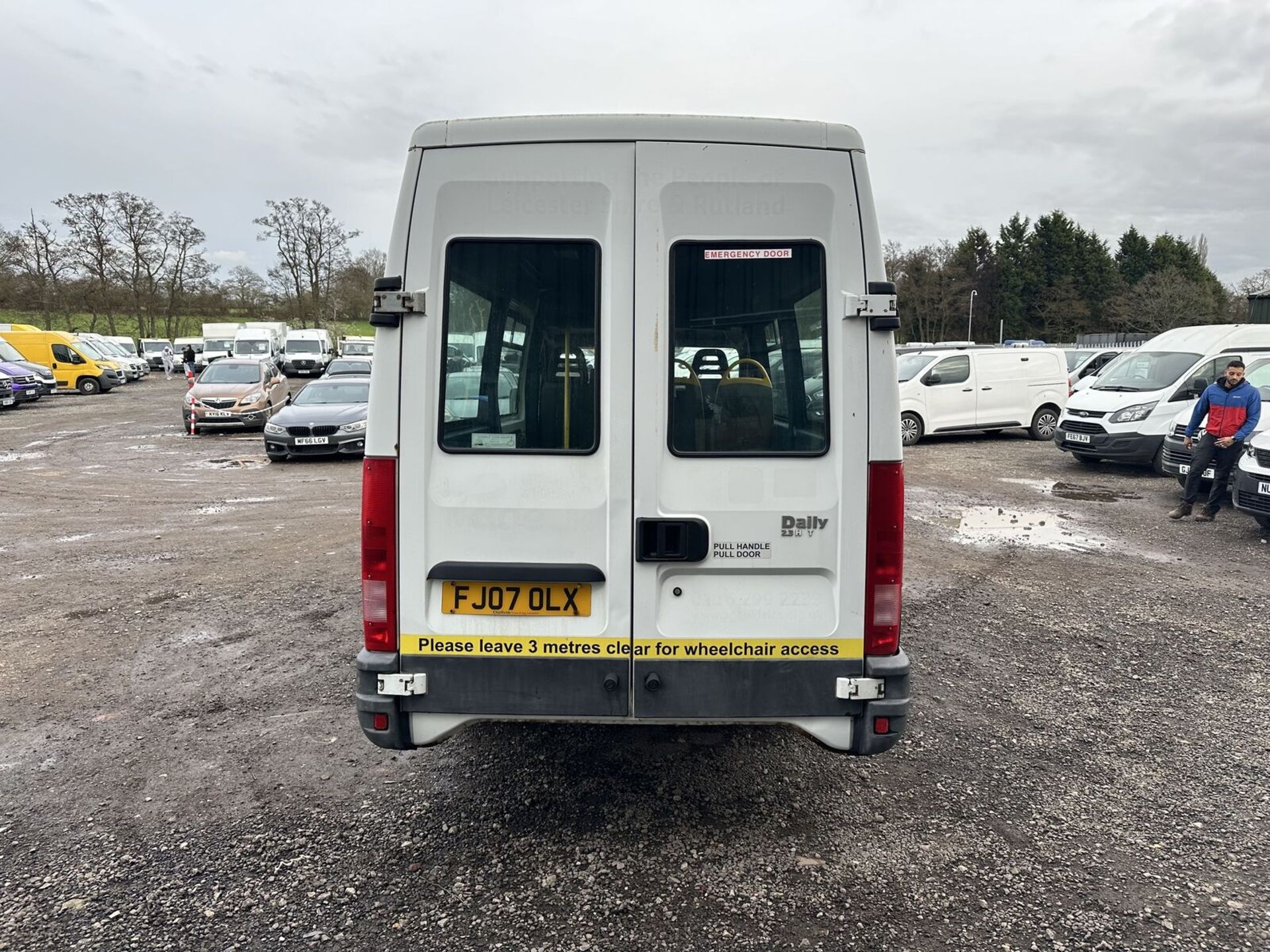 TRANSFORM YOUR TRAVELS: 2007 IVECO DAILY MINIBUS - PERFECT CAMPER CONVERSION CANVAS - Image 11 of 13
