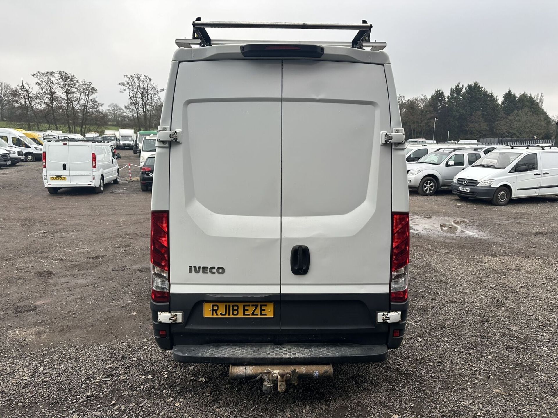 TURBO TROUBLE: 2018 IVECO DAILY HIGH ROOF VAN - ULEZ EURO 6 DEAL - Bild 4 aus 18