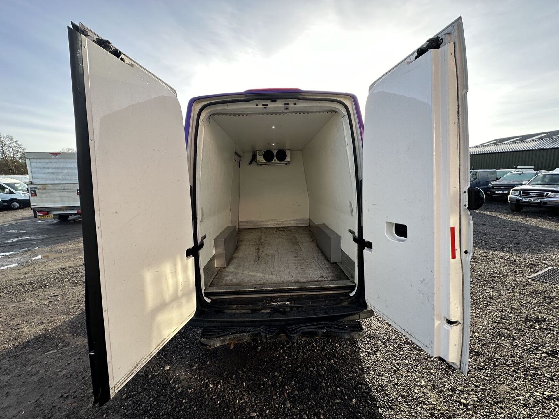 FRESH MOVES: VOLKSWAGEN CRAFTER FRIDGE VAN - TOP SPEC GEM - Image 3 of 16