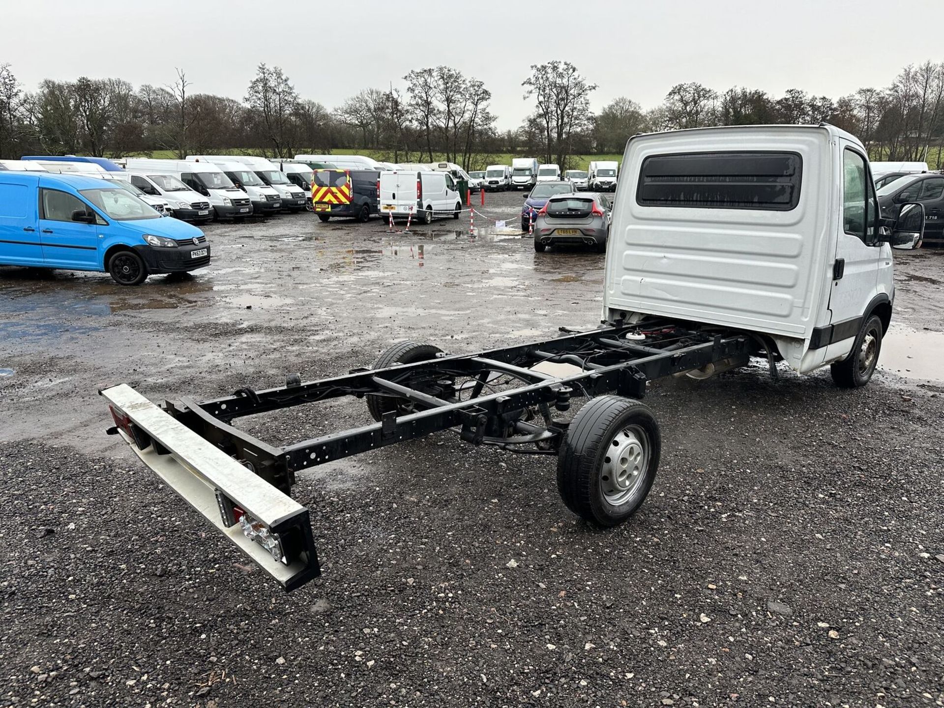 DEAL ALERT: 60 PLATE IVECO DAILY, AUTOMATIC, CLEAN BODY, GEAR ISSUE >>--NO VAT ON HAMMER--<< - Image 7 of 11