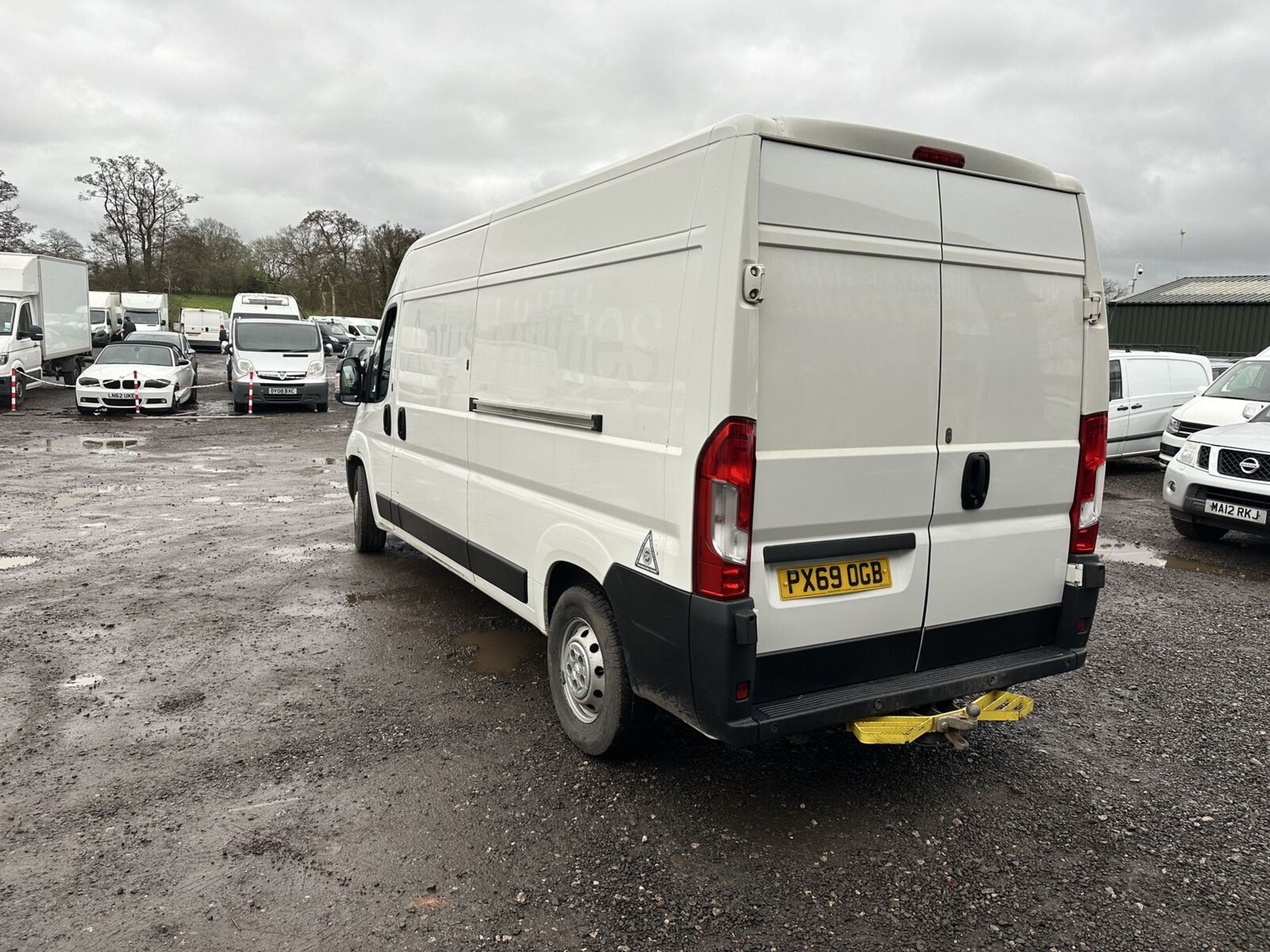 69 PLATE PEUGEOT BOXER: BLUE HDI POWER, READY FOR DUTY - Image 15 of 19