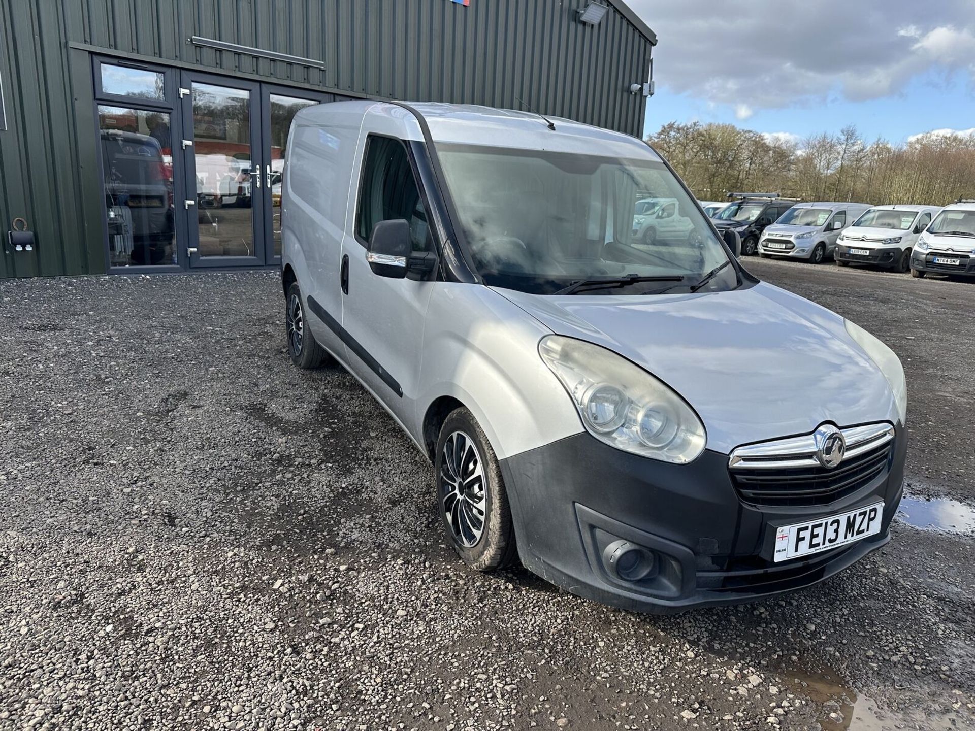 SILVER LINING: VAUXHALL COMBO VAN, SPARES OR REPAIRS >>--NO VAT ON HAMMER--<< - Image 18 of 18