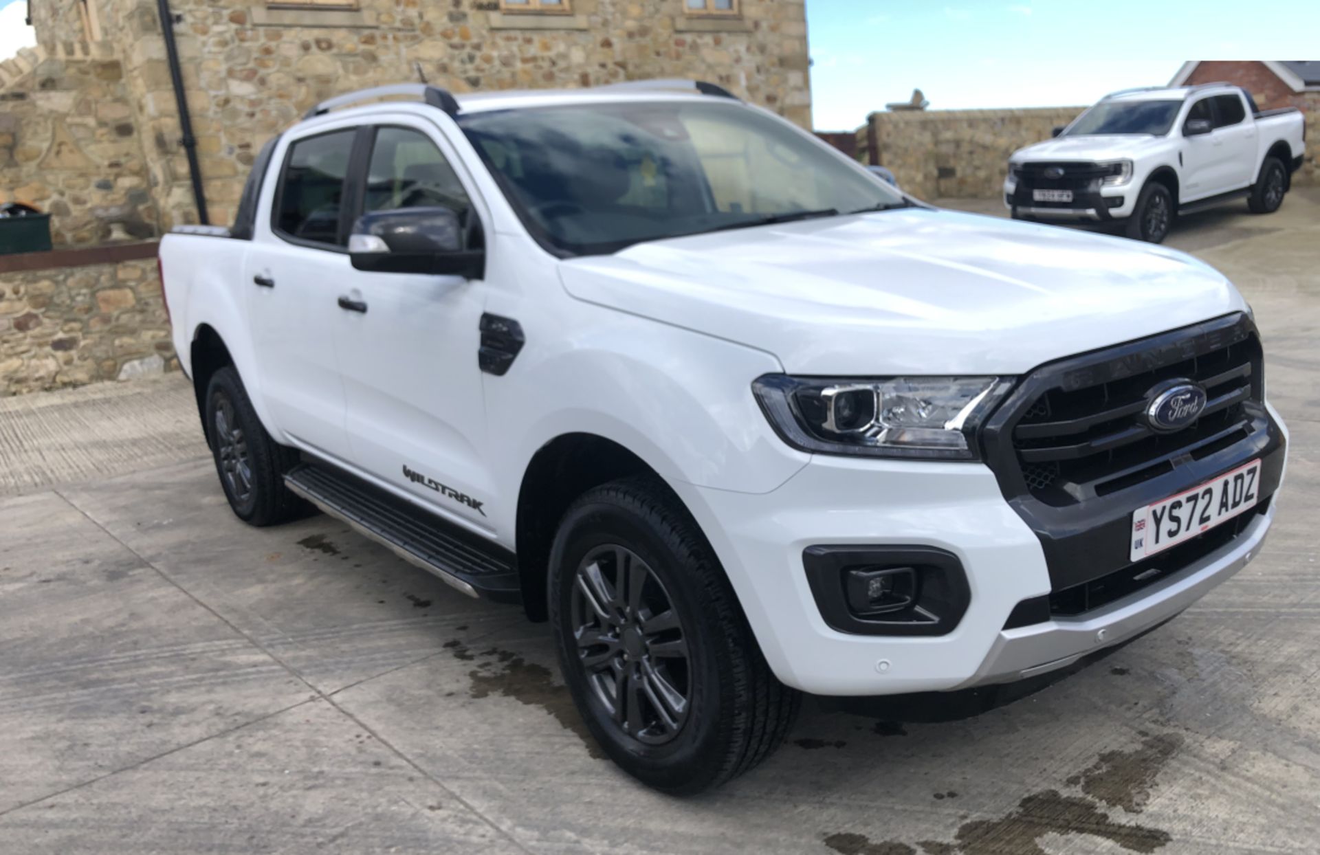 2022 FORD RANGER WILD TRACK DOUBLE CAB PICKUP - ONLY 8K MILES!!!! GRAB A BARGAIN!!!