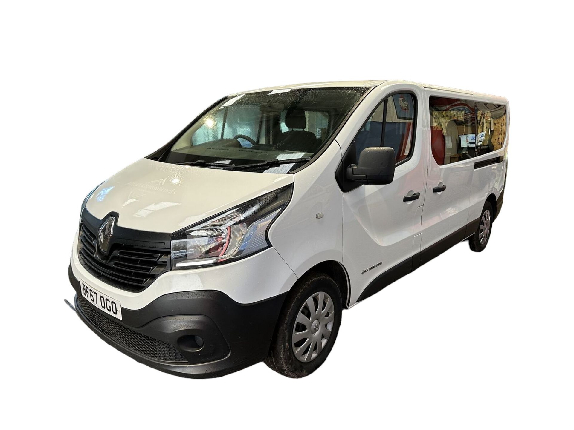 LUXURY ON WHEELS: 67 PLATE RENAULT TRAFIC MINIBUS 9 SEATER >>--NO VAT ON HAMMER--<< - Image 2 of 14