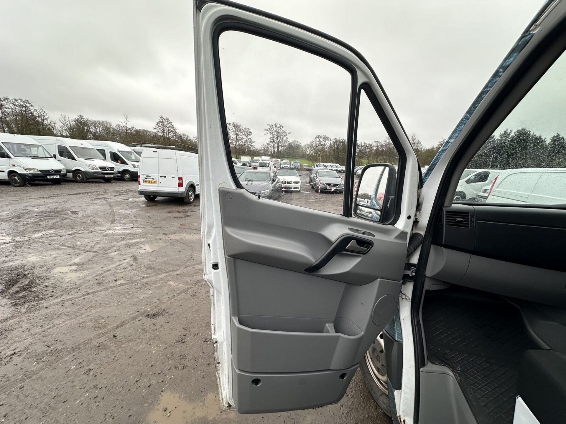 FIXER-UPPER OPPORTUNITY: '67 MERCEDES-BENZ SPRINTER 314 CDI FRIDGE VAN - Image 8 of 19