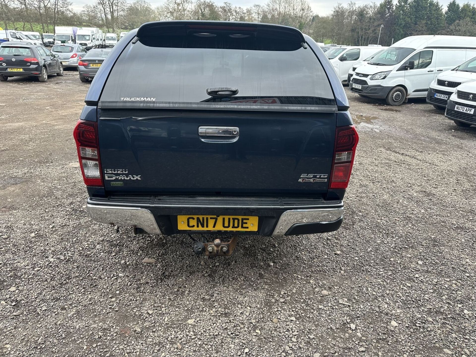 2017 ISUZU D-MAX 4X4: AUTO SPARES OR REPAIRS, READY FOR RESTORATION >>--NO VAT ON HAMMER--<< - Image 4 of 18