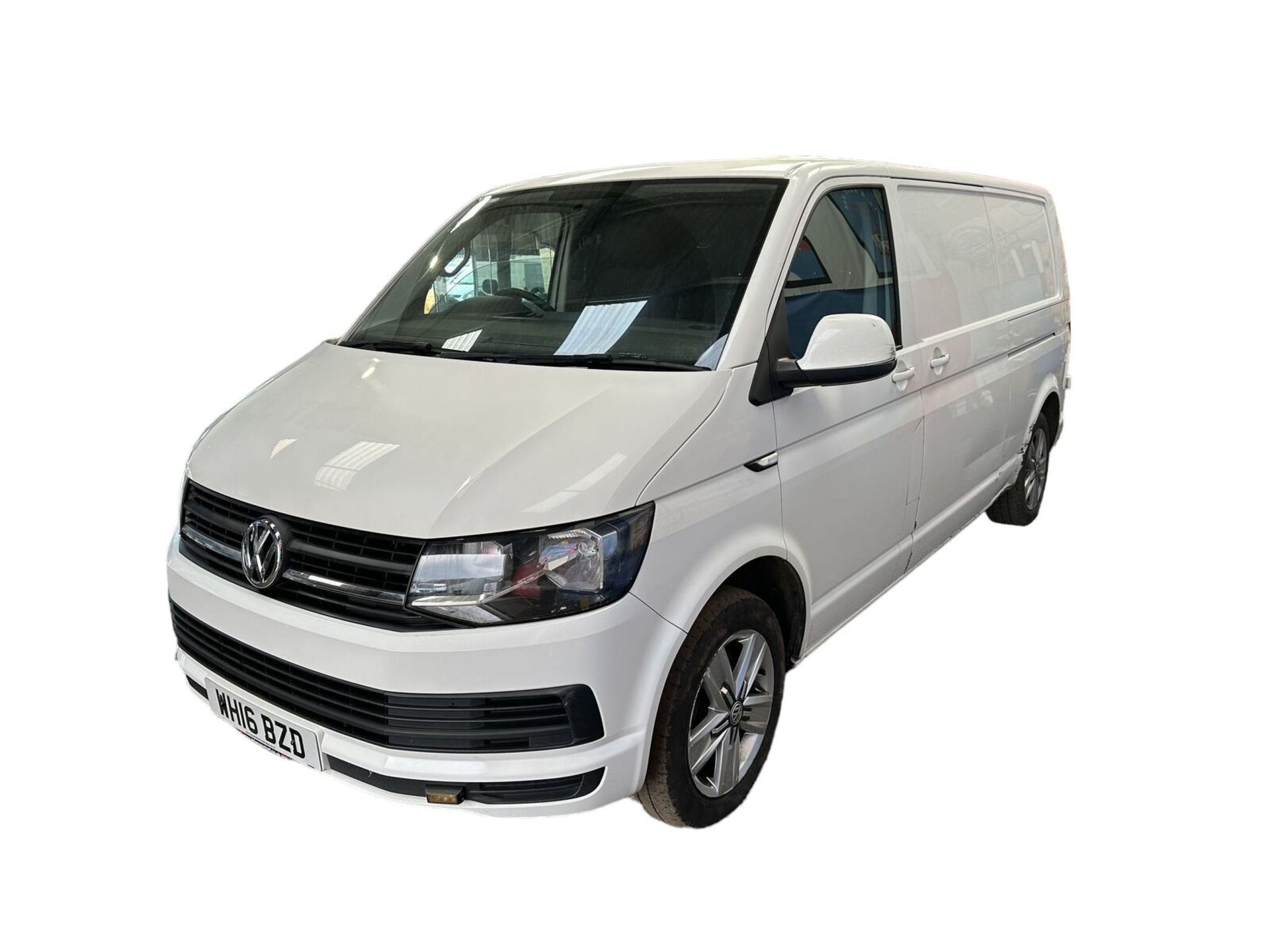 SMOOTH OPERATOR: 2016 VW TRANSPORTER T30 LWB - TRENDLINE DIESEL VAN >>--NO VAT ON HAMMER--<<