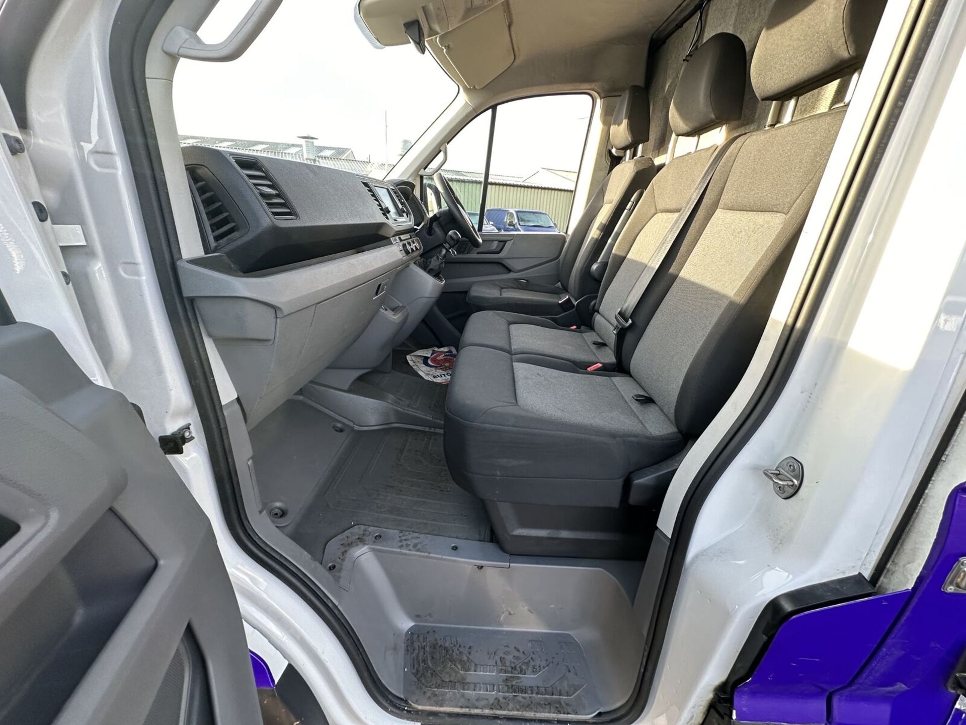 FRESH MOVES: VOLKSWAGEN CRAFTER FRIDGE VAN - TOP SPEC GEM - Image 7 of 16