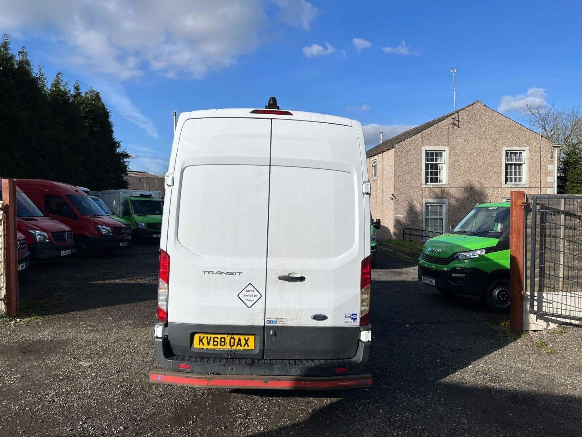 2018 FORD TRANSIT 2.0 TDCI L3 H3: LONG HAUL WORKHORSE - Image 11 of 16