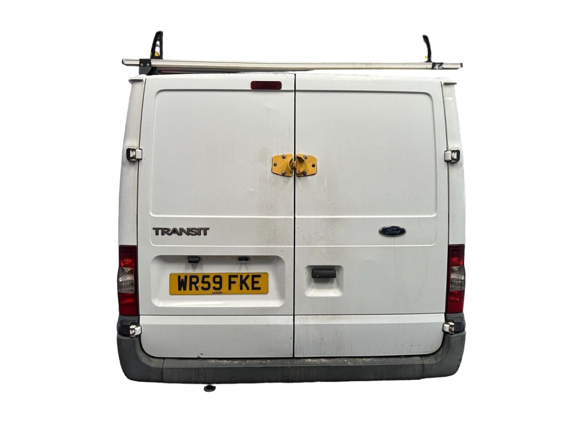 WHITE WARRIOR: FORD TRANSIT 280 SWB DIESEL PANEL VAN >>--NO VAT ON HAMMER--<< - Image 8 of 12