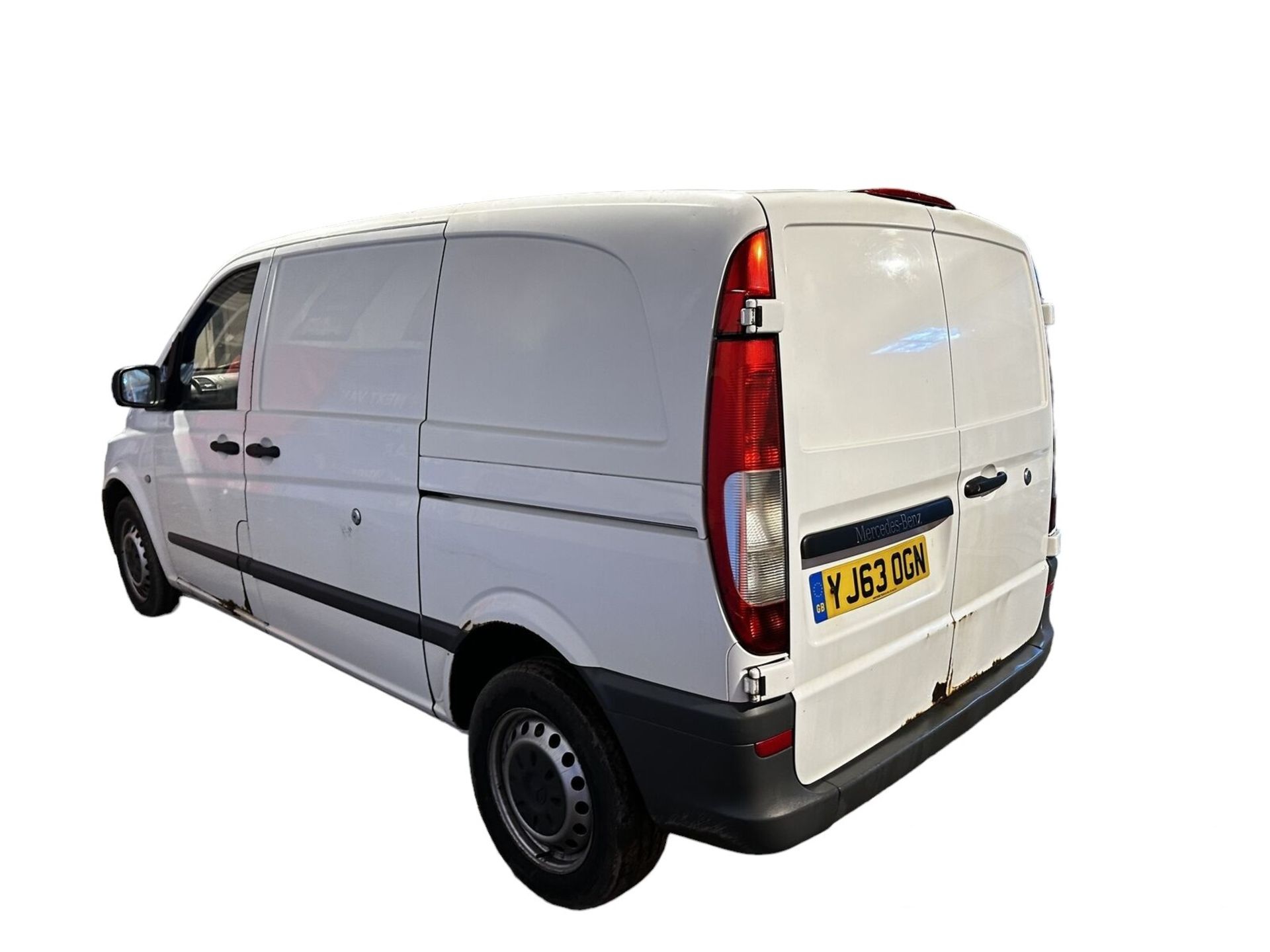 63 PLATE MERCEDES-BENZ VITO LONG DIESEL: READY FOR ACTION >>--NO VAT ON HAMMER--<< - Image 4 of 12