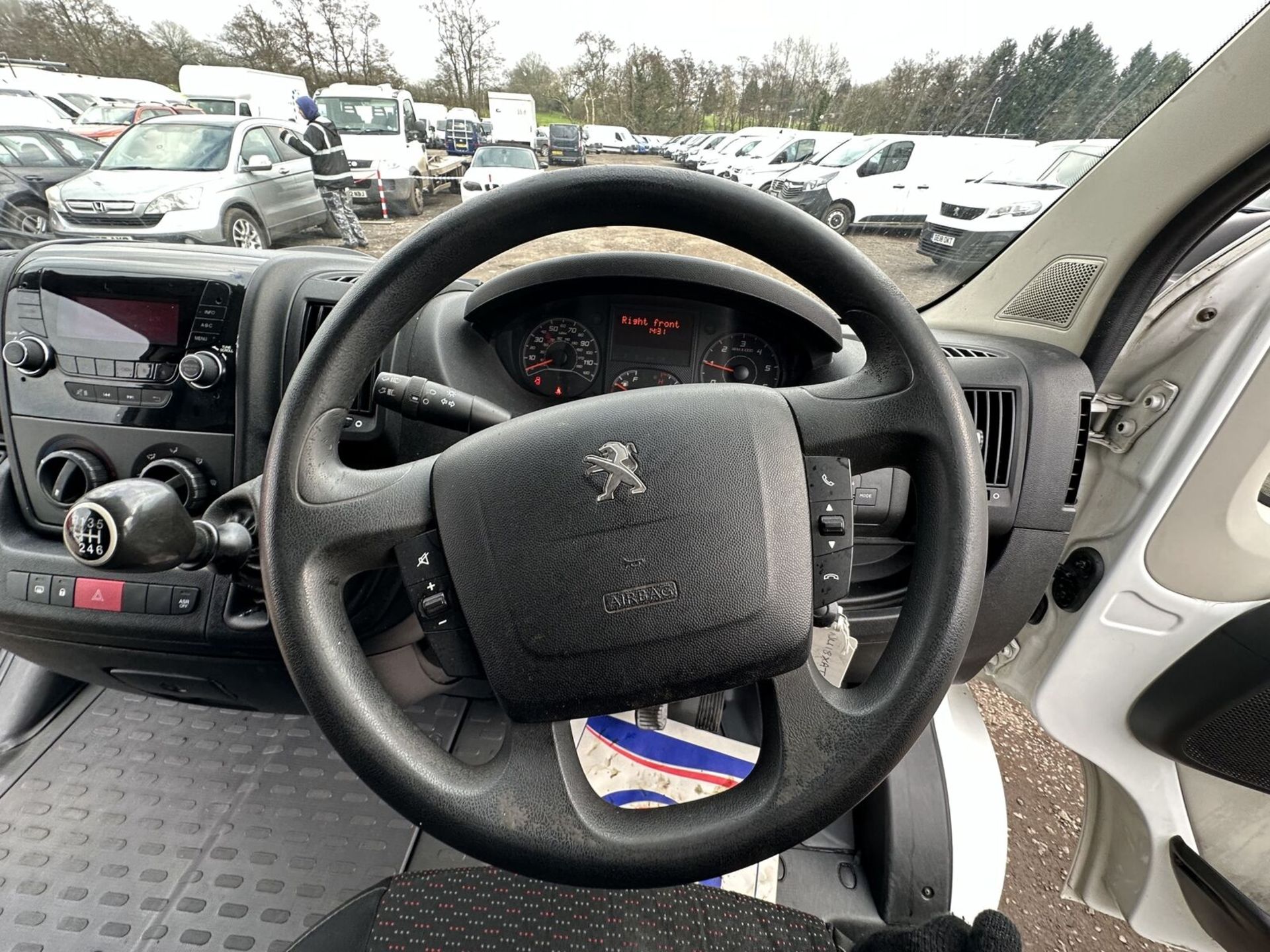 WHITE VAN WONDER: PEUGEOT BOXER RELAY LONG WHEEL BASE - Image 17 of 19