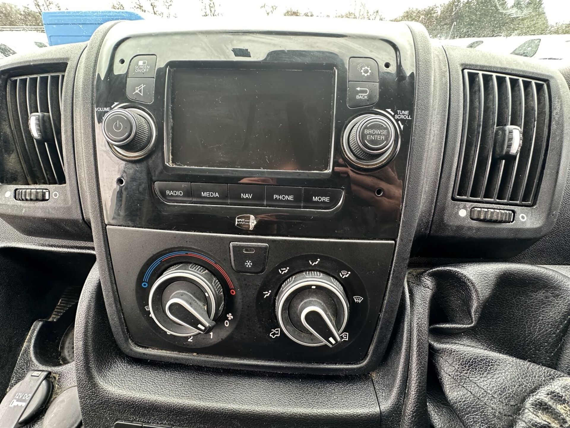 WHITE WONDER: 70 PLATE PEUGEOT BOXER PANEL VAN - Image 14 of 15